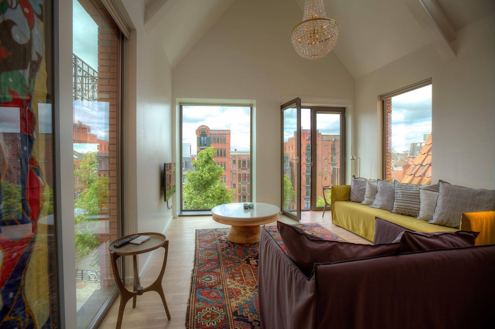 Hotel Miss Blanche Short Stay Suites & Apartments