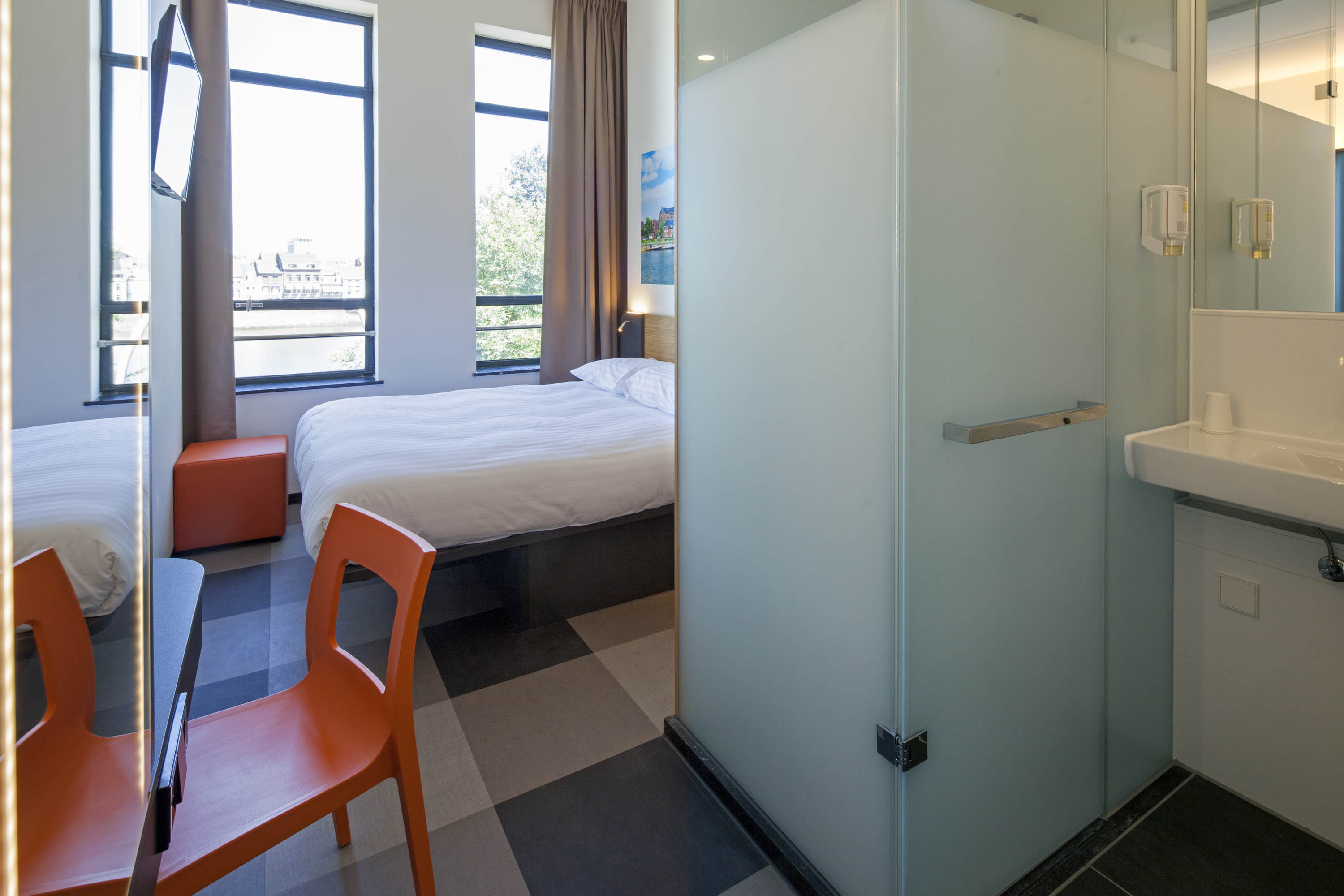 EasyHotel Maastricht City Centre