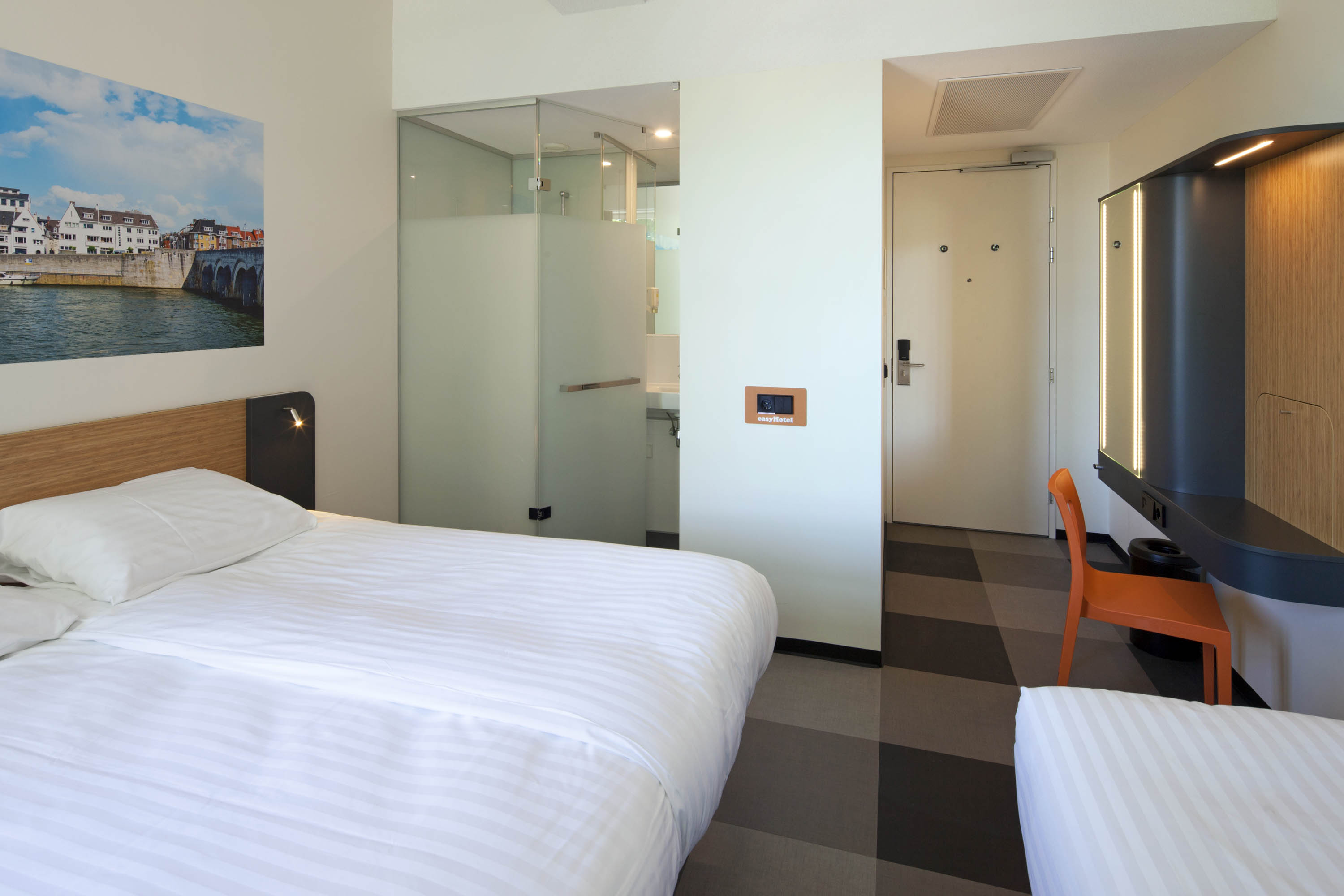 EasyHotel Maastricht City Centre