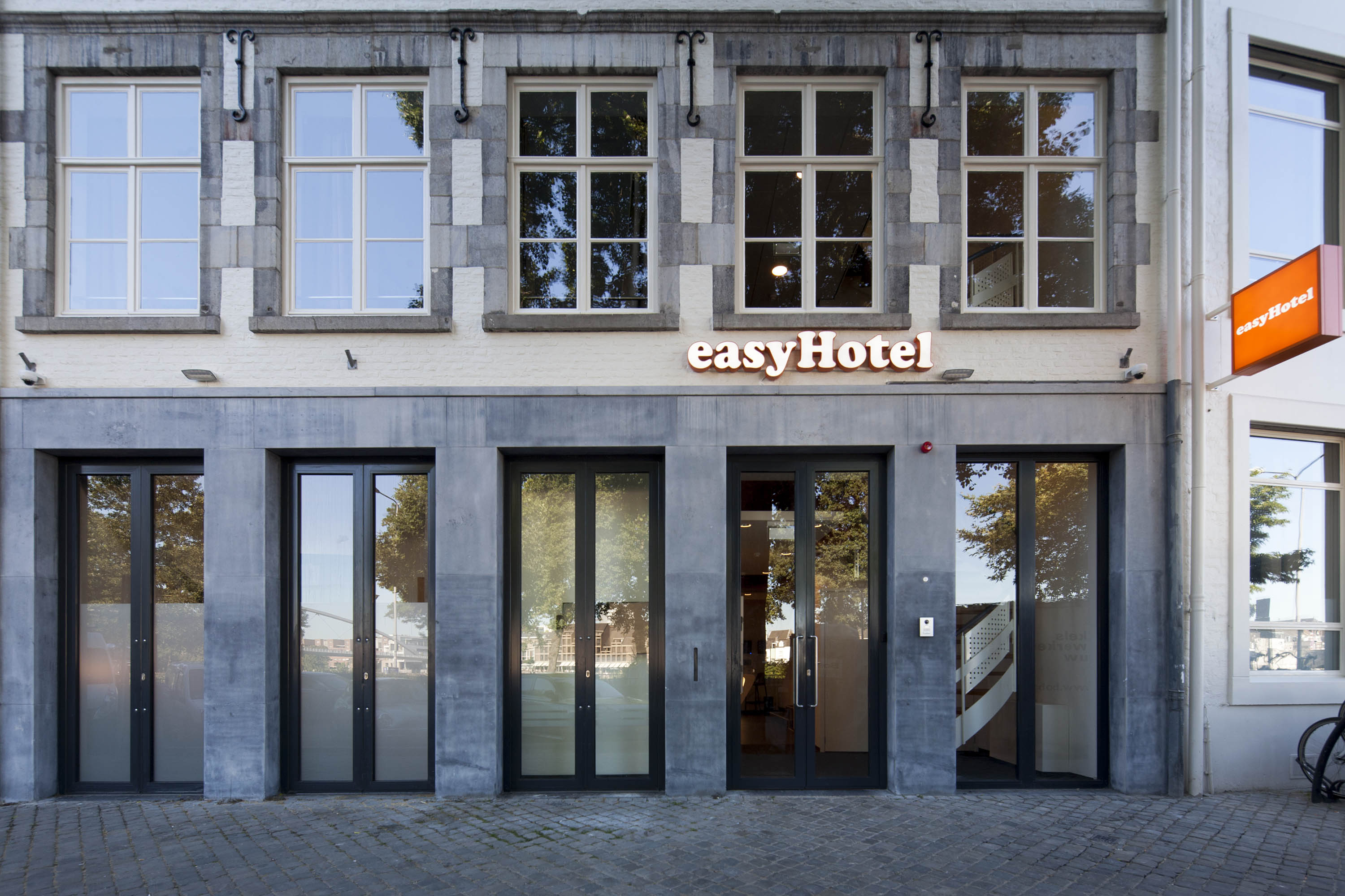 EasyHotel Maastricht City Centre