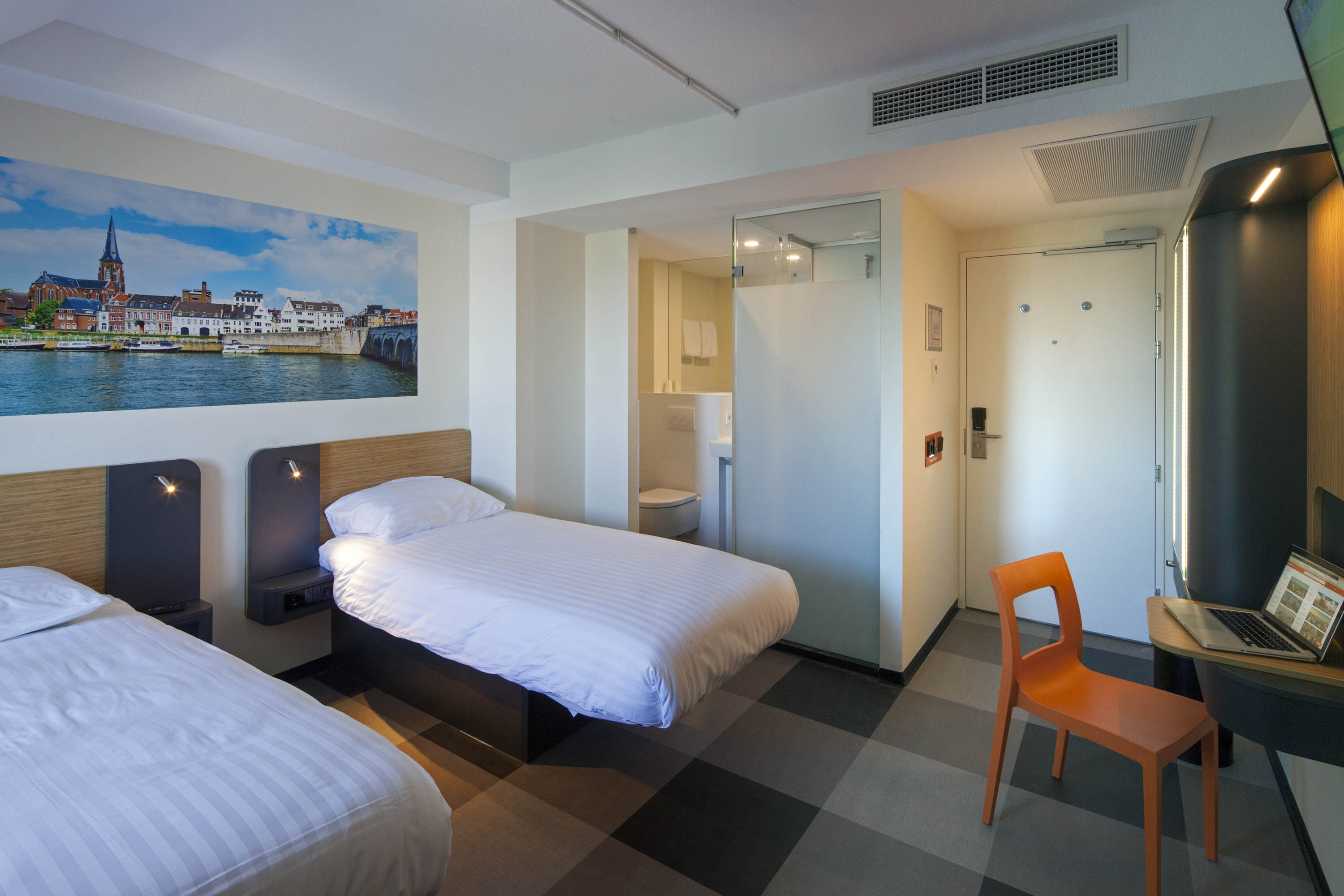 EasyHotel Maastricht City Centre