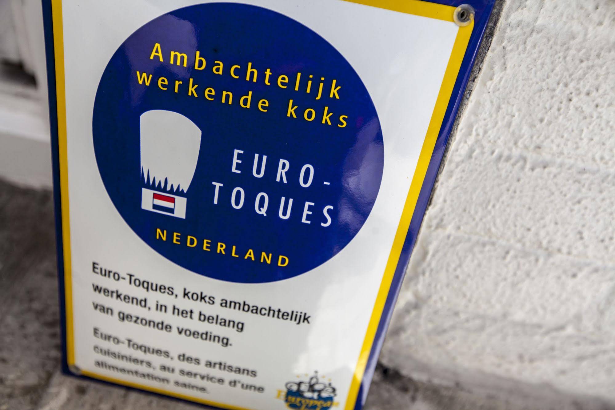 Fitz-Roy Urban Hotel Bar And Garden