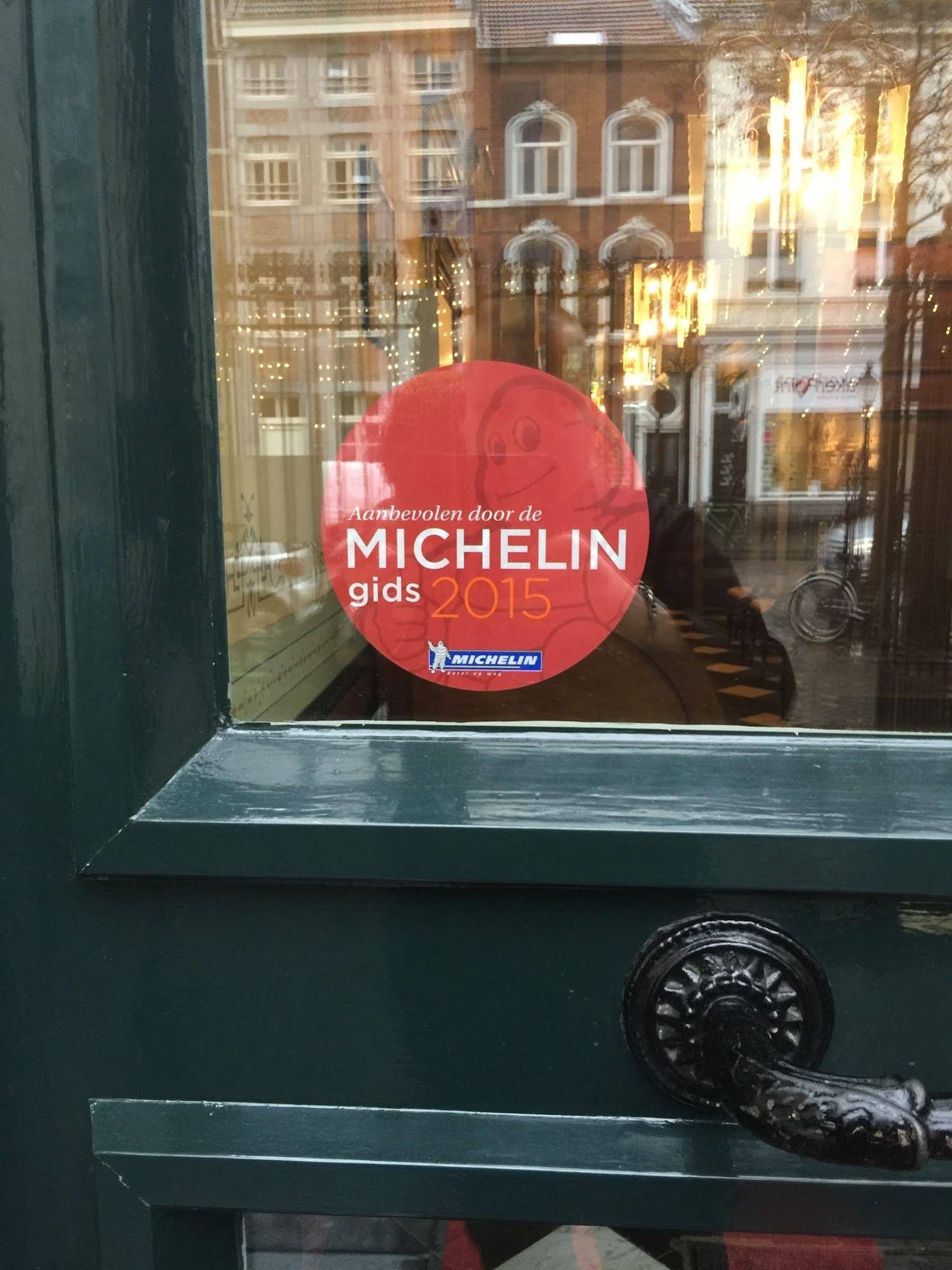 Fitz-Roy Urban Hotel Bar And Garden