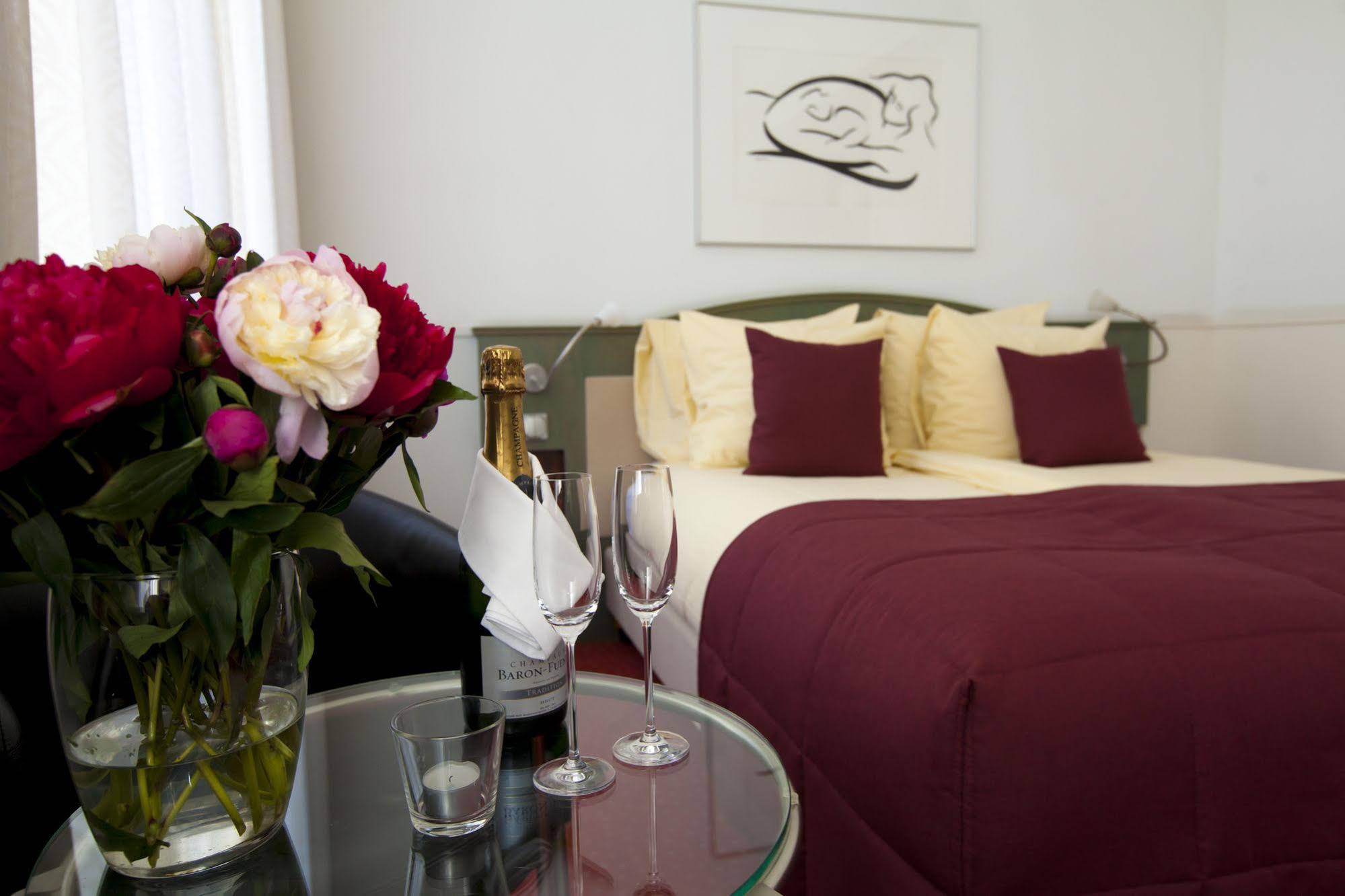 Fitz-Roy Urban Hotel Bar And Garden