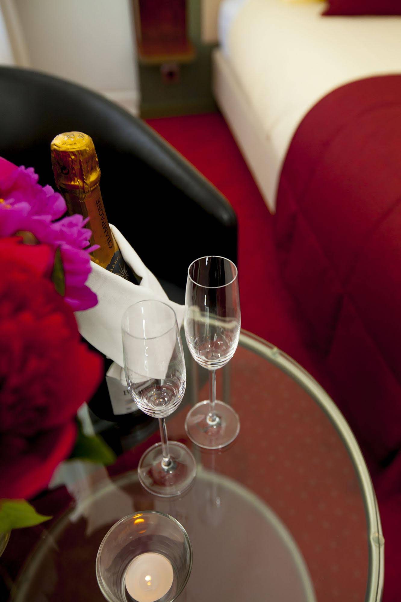 Fitz-Roy Urban Hotel Bar And Garden