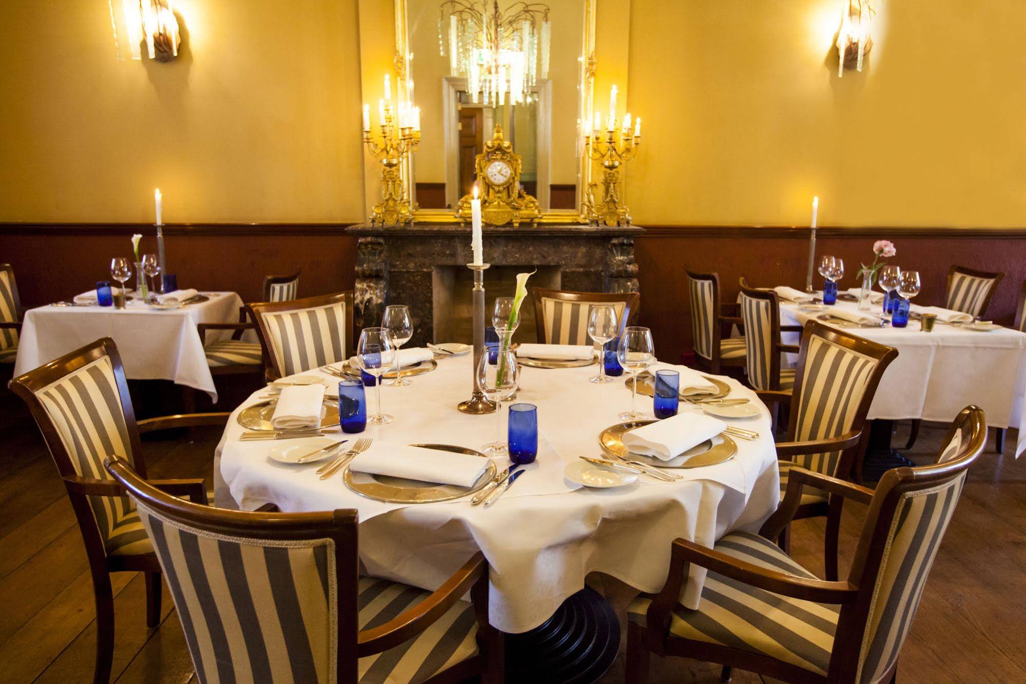 Fitz-Roy Urban Hotel Bar And Garden