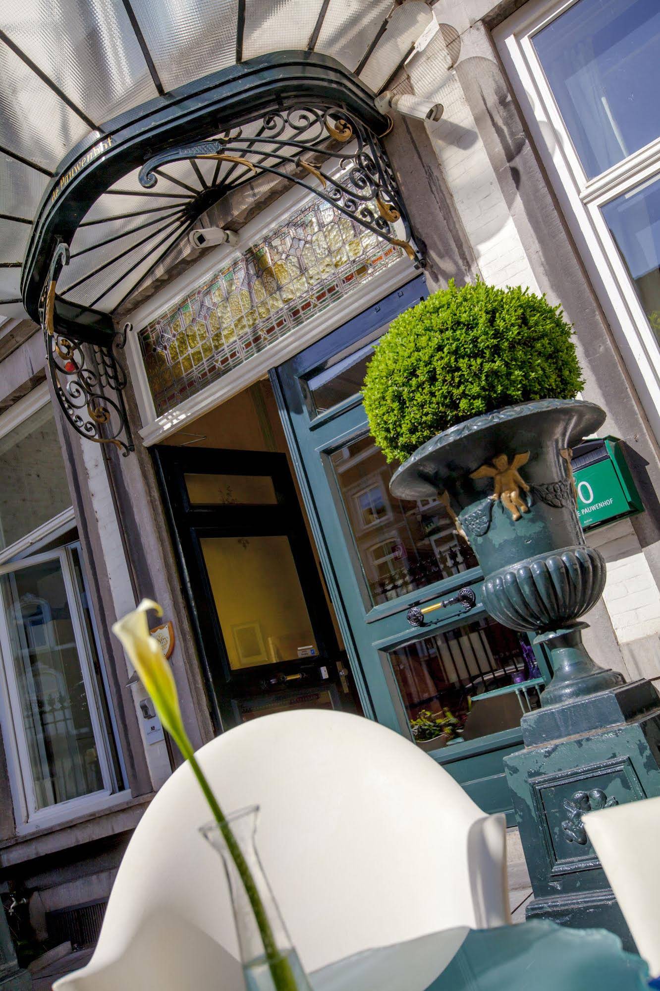 Fitz-Roy Urban Hotel Bar And Garden