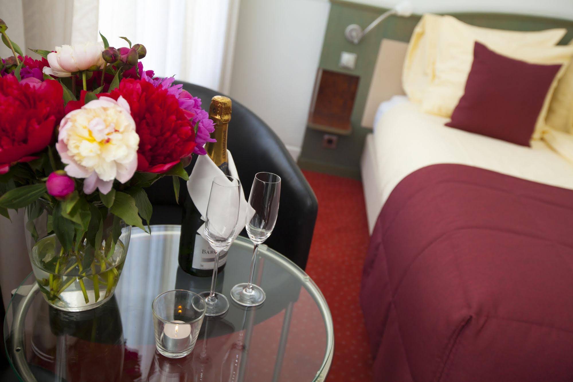 Fitz-Roy Urban Hotel Bar And Garden