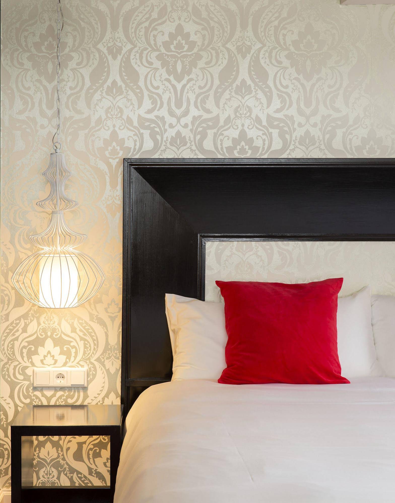 Le Theatre Hotel