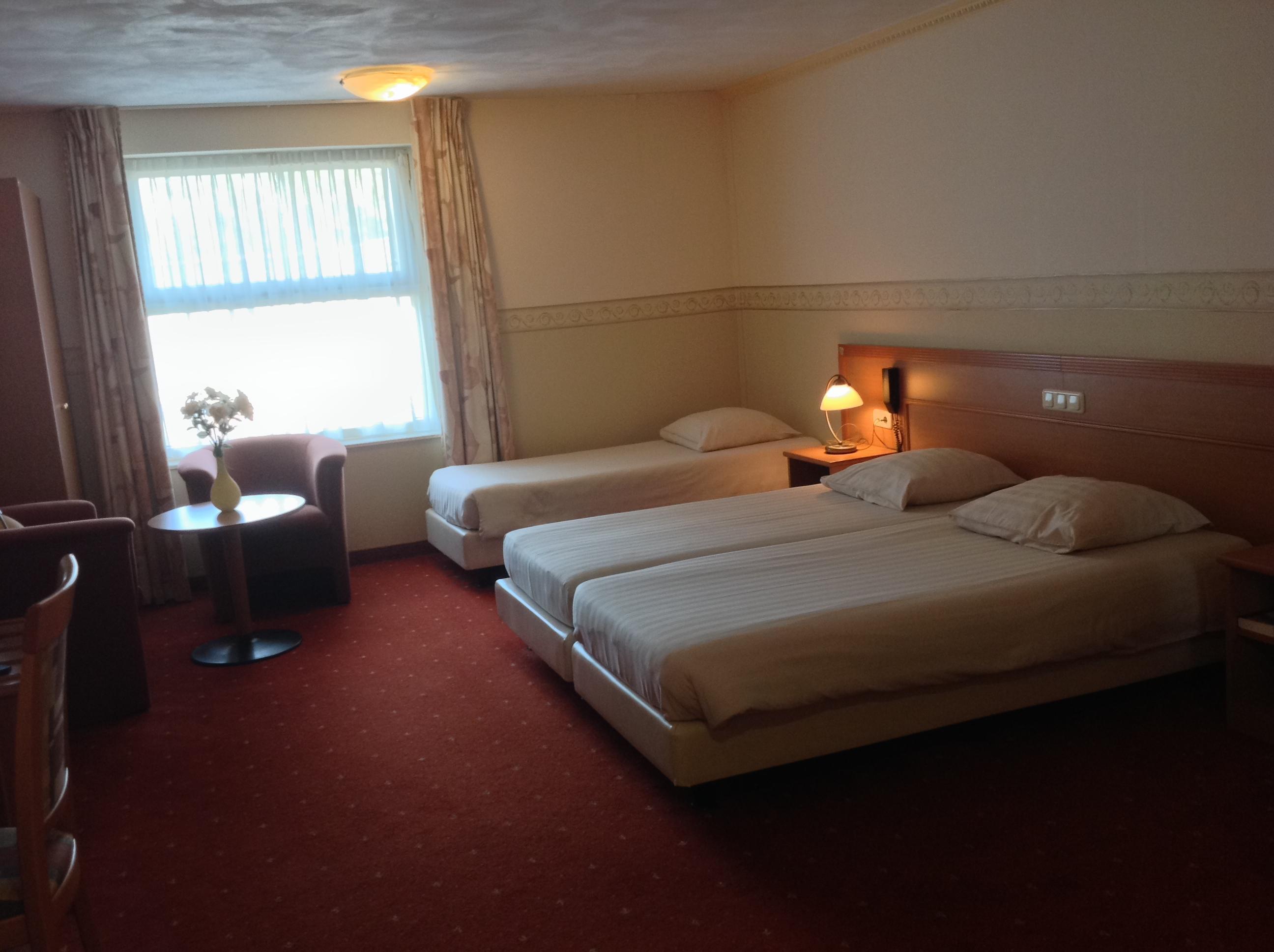 Suyder See Hotel