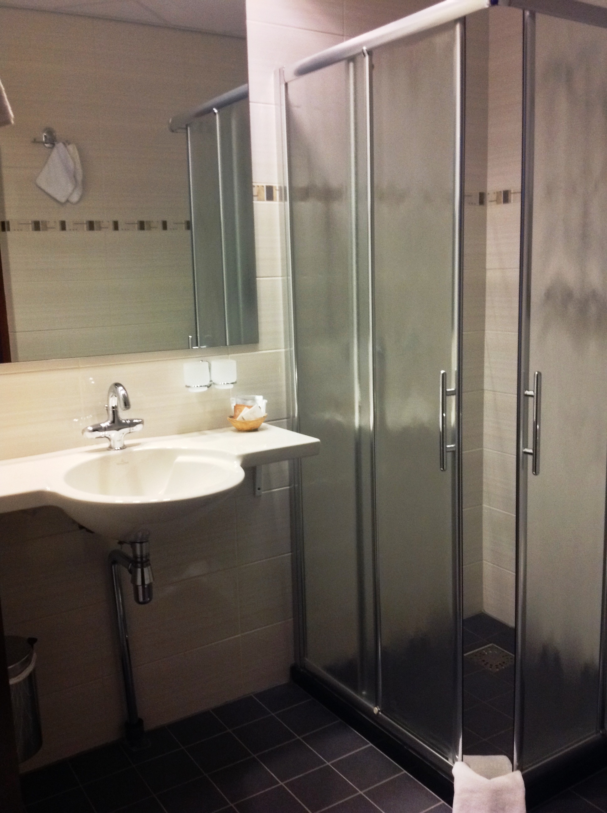 Suyder See Hotel