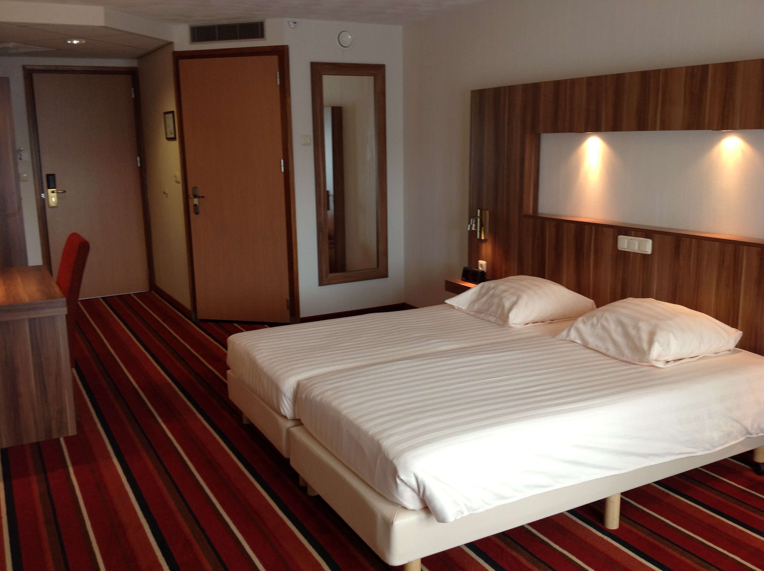 Suyder See Hotel