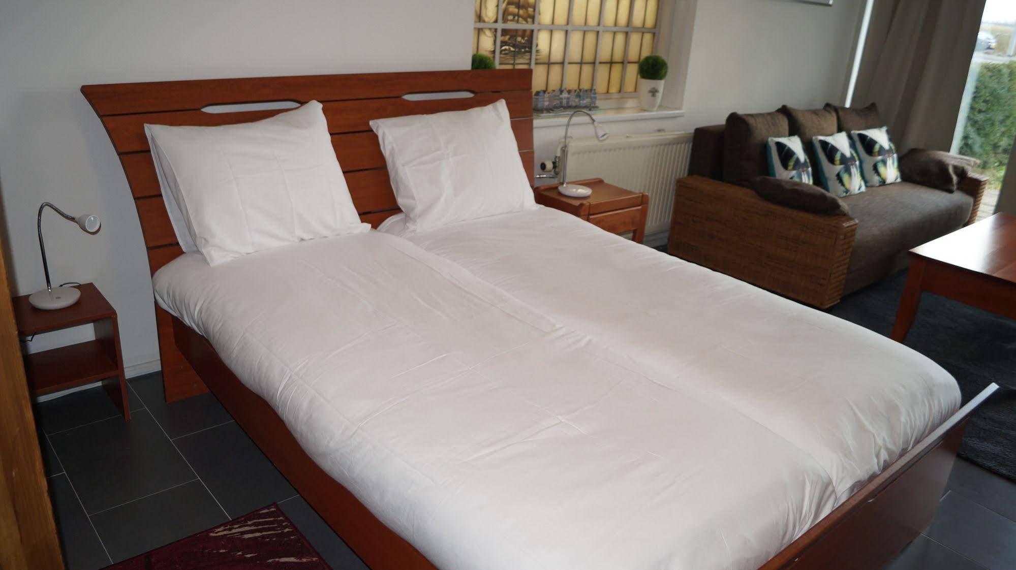 Budget Hotel De Witte Hoeck Amsterdam Wormerveer
