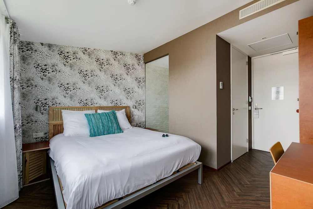 Beachhouse Hotel