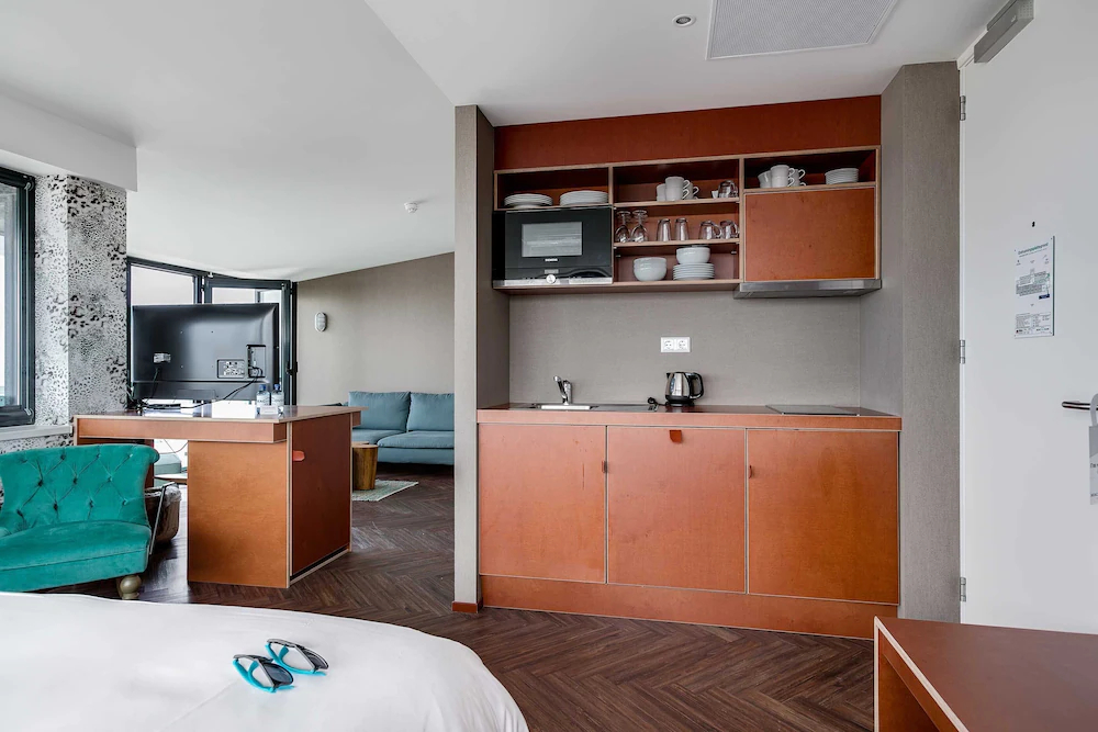 Beachhouse Hotel