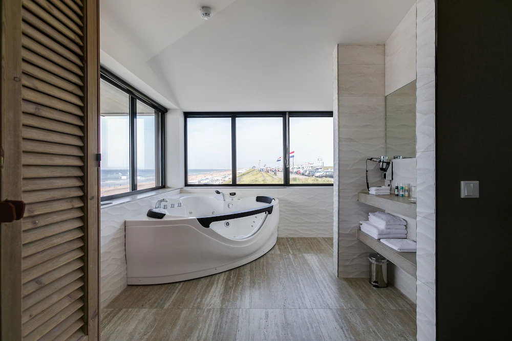Beachhouse Hotel