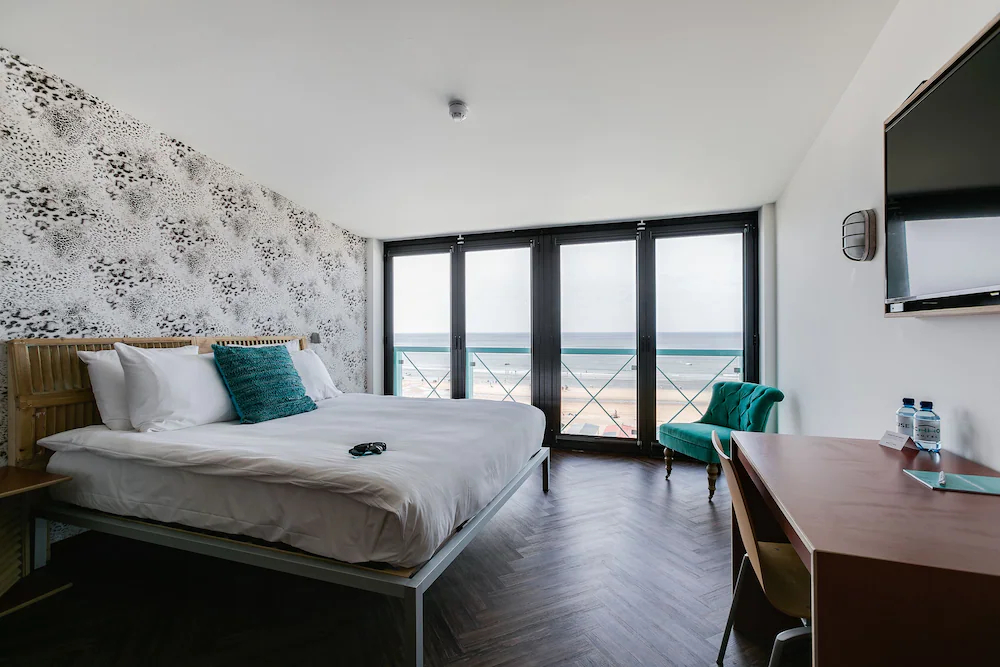 Beachhouse Hotel