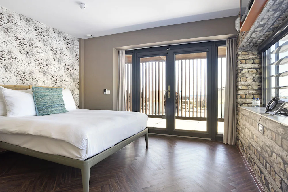 Beachhouse Hotel