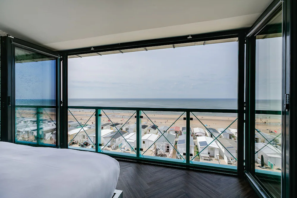 Beachhouse Hotel