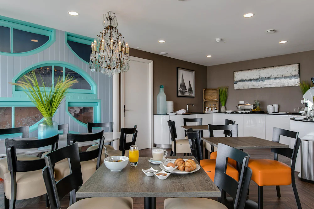 Beachhouse Hotel