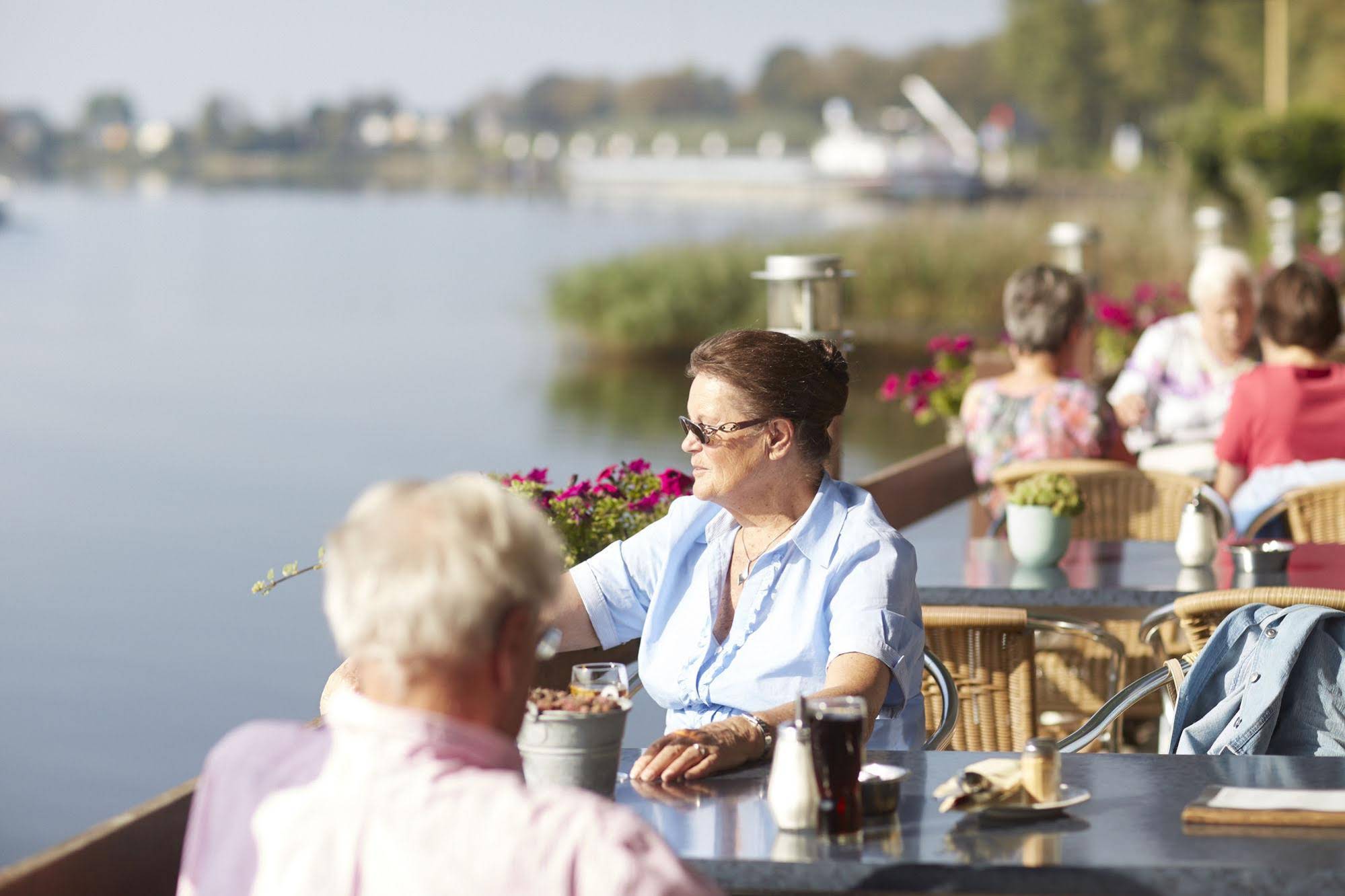 Hotel And Restaurant Zwartewater