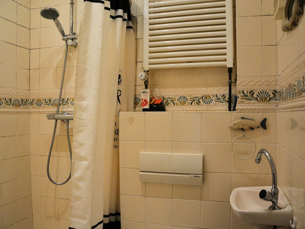 Authentic Jutters House