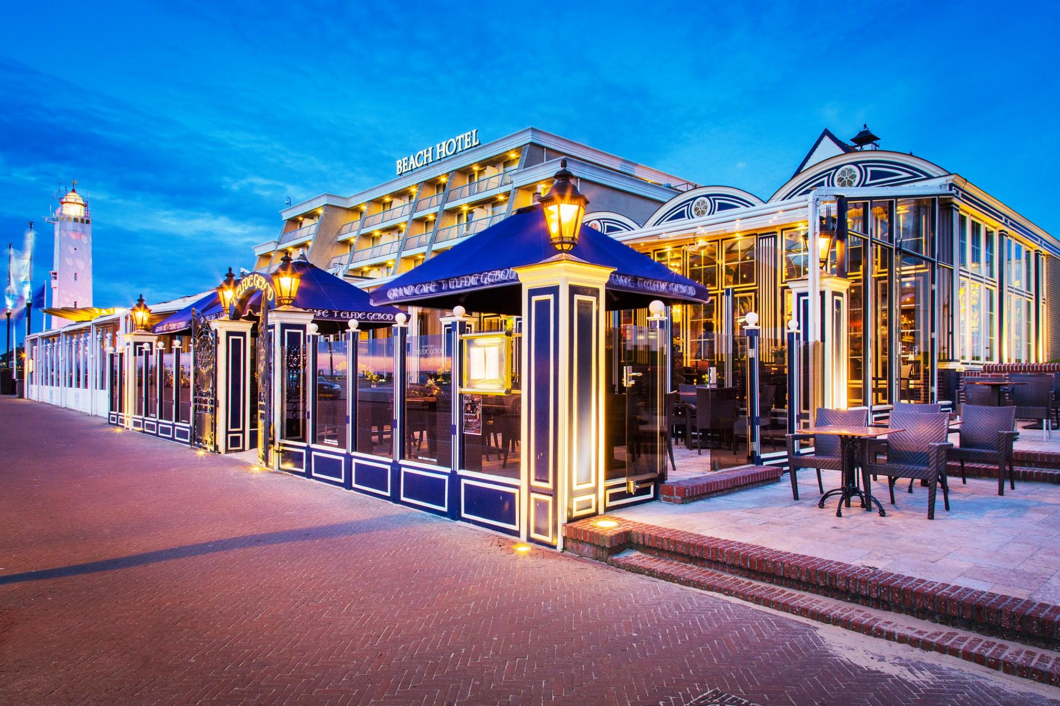 Beach Hotel