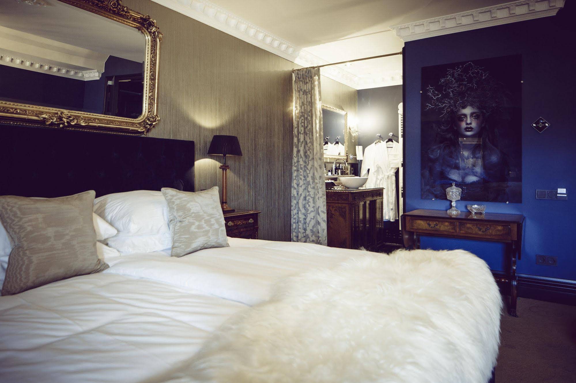 Opus One Boutique Hotel