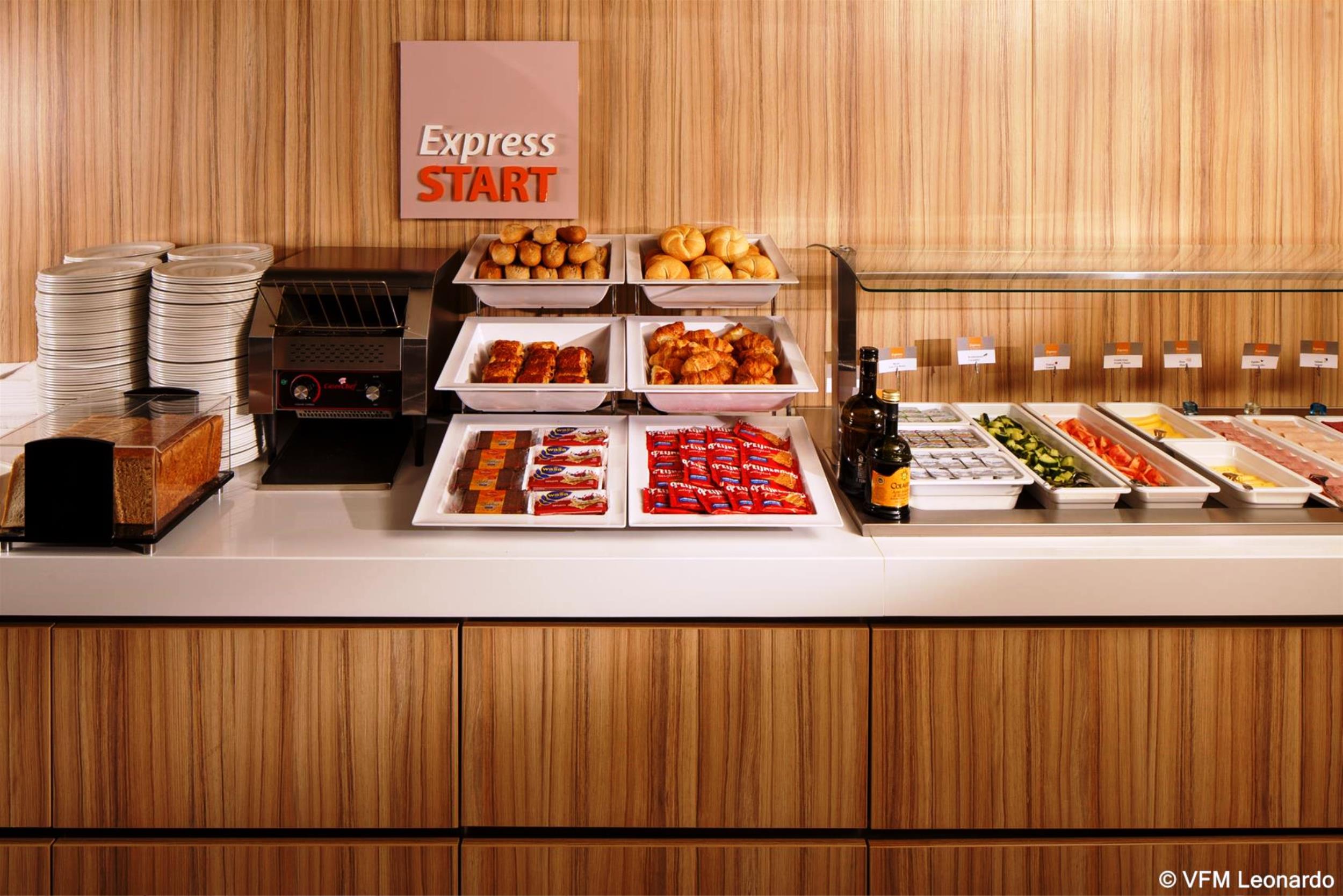 Holiday Inn Express Rotterdam - Central Station