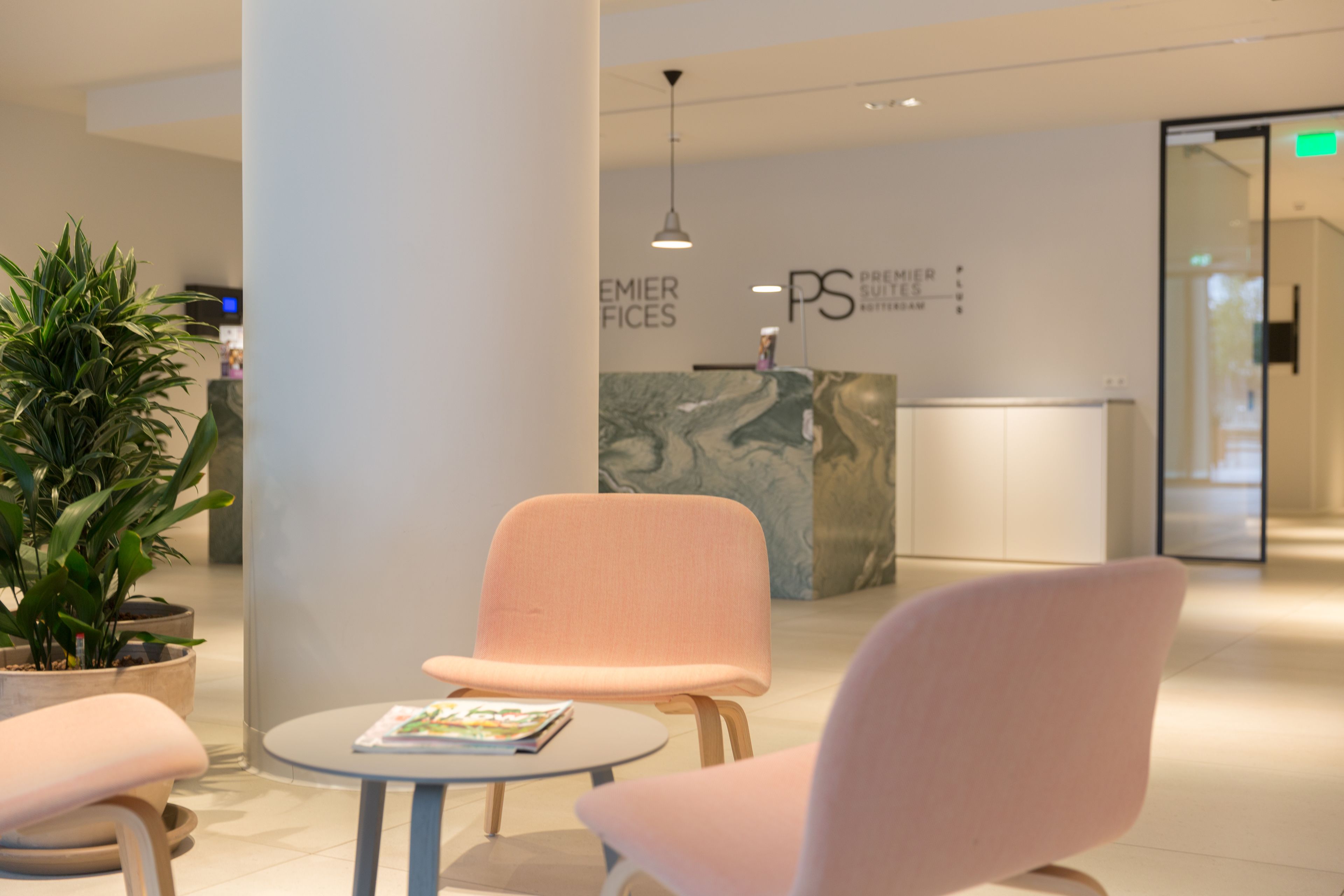 Premier Suites Plus Rotterdam