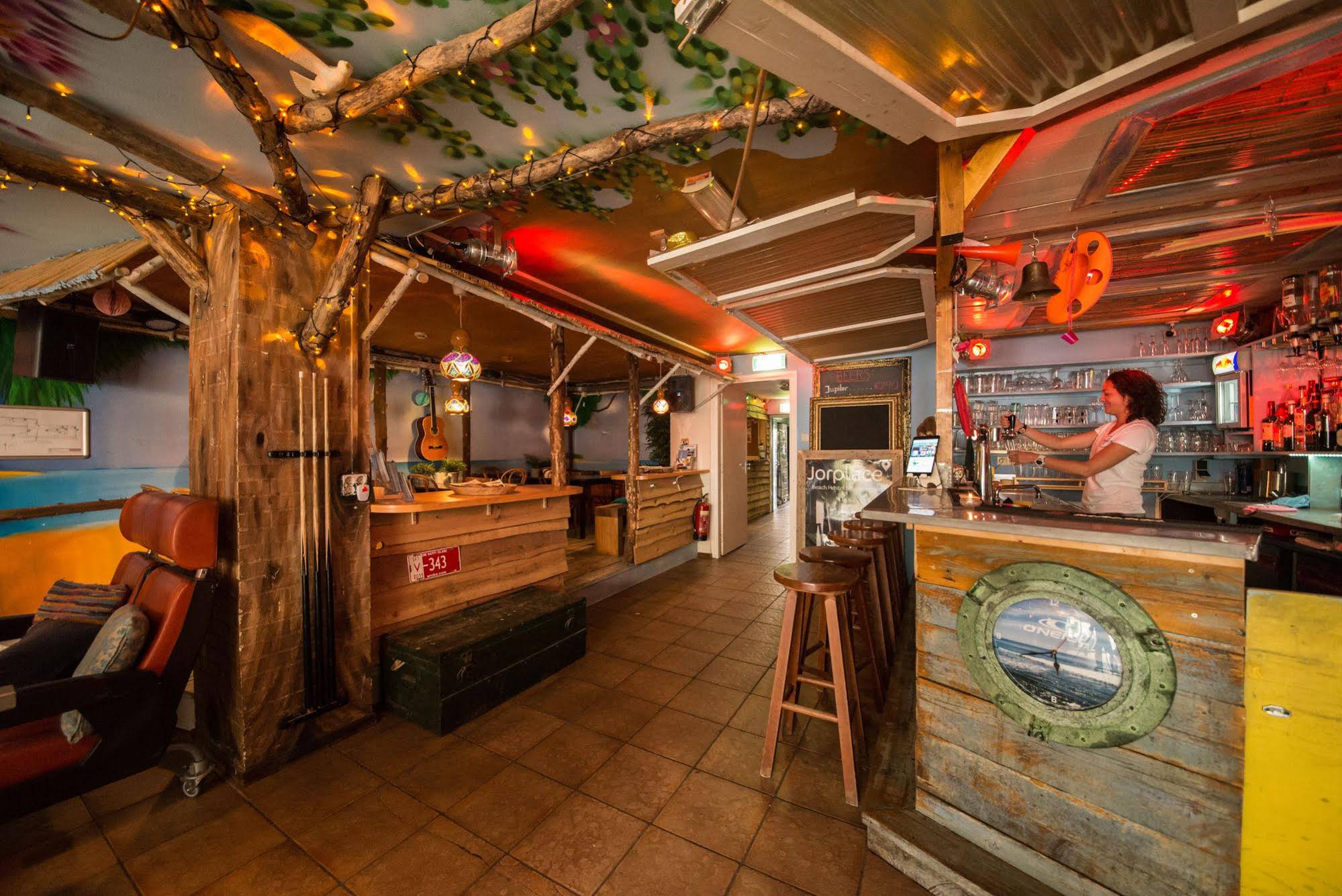 Jorplace Beach Hostel