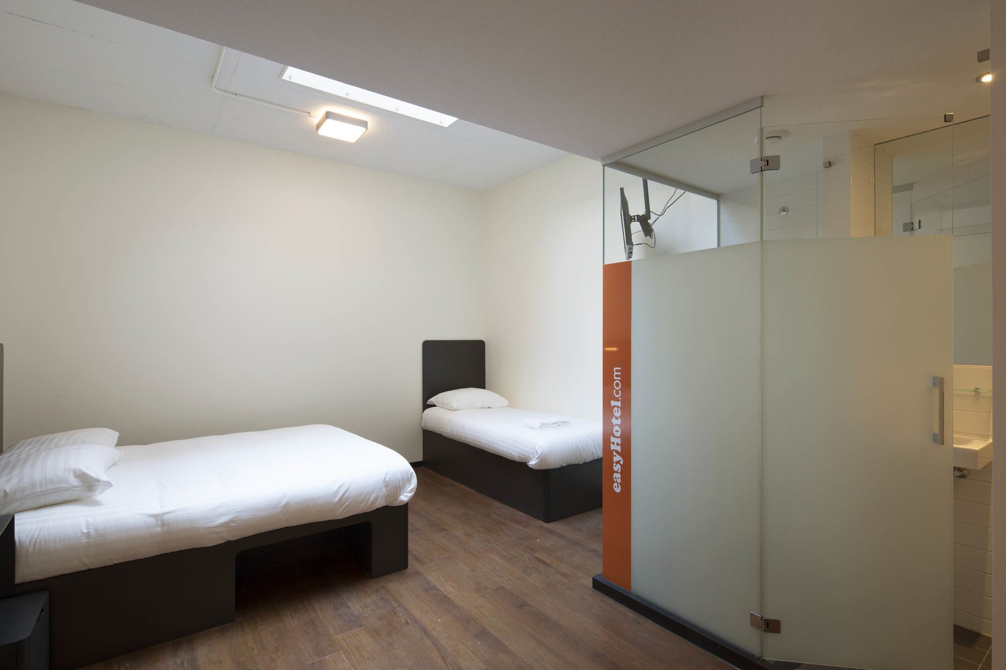 easyHotel Den Haag City Centre