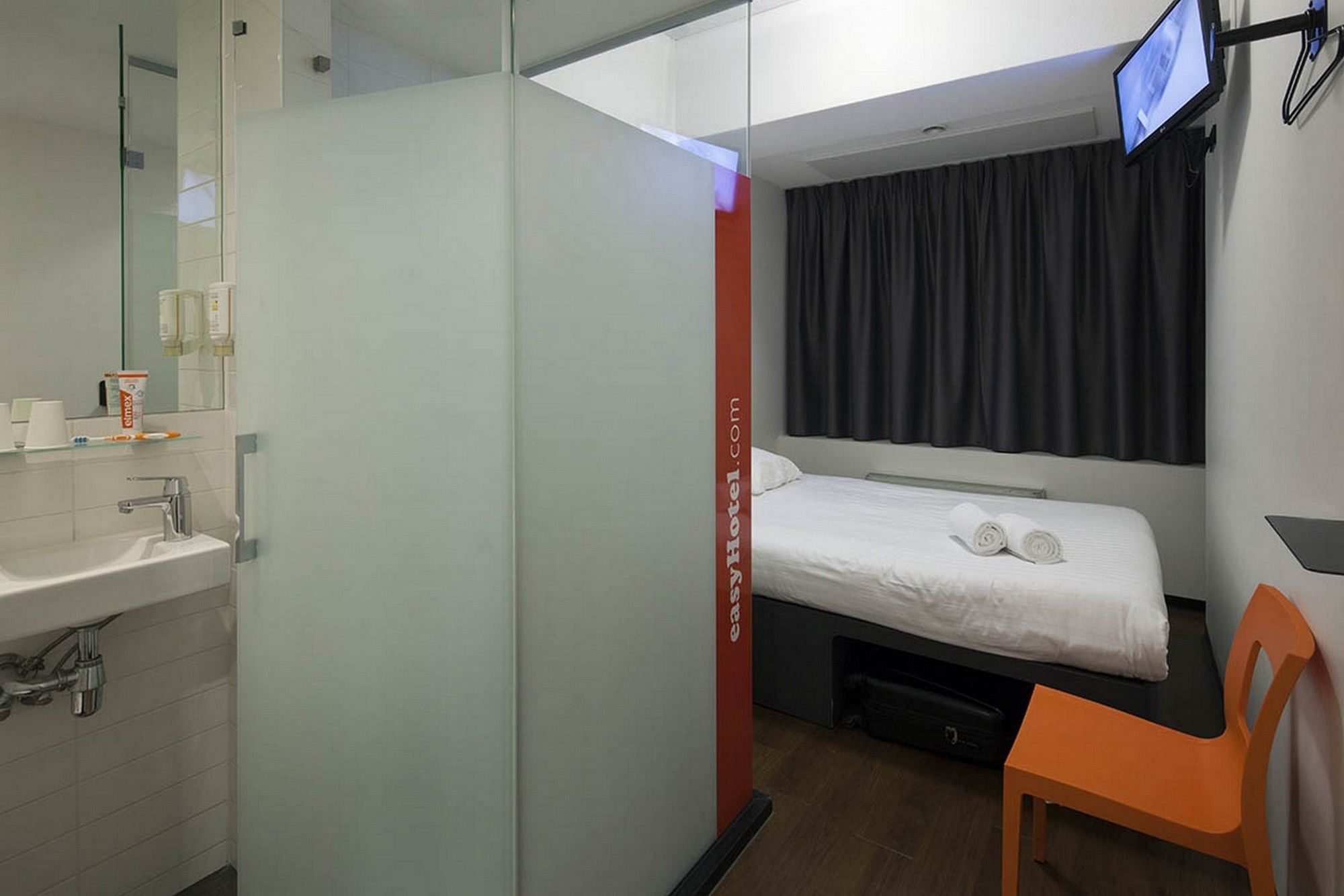 easyHotel Den Haag City Centre