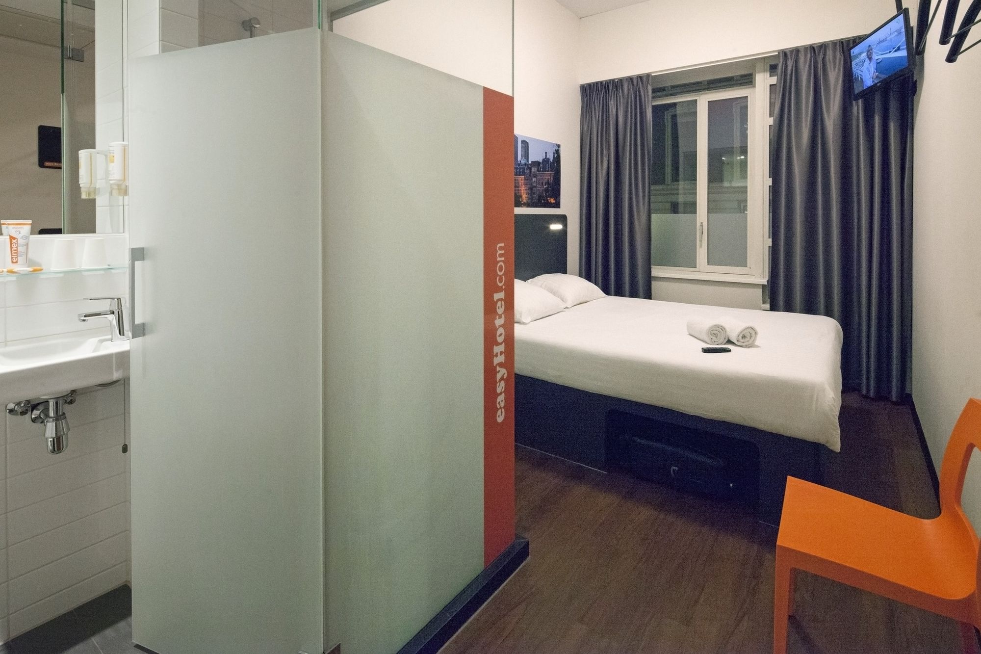 easyHotel Den Haag City Centre