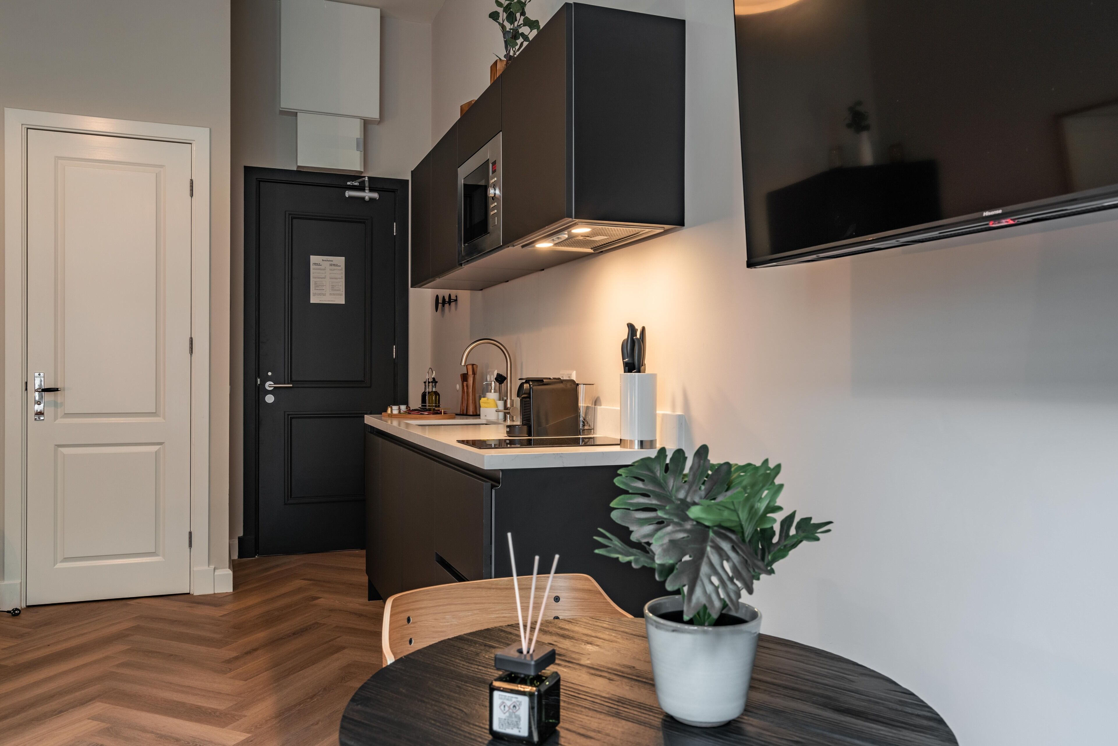Limehome Den Haag Keizerstraat