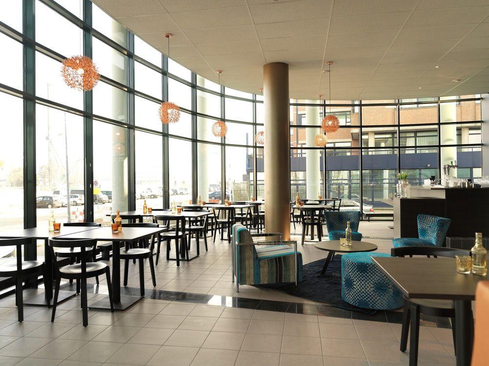 The Hague Teleport Hotel