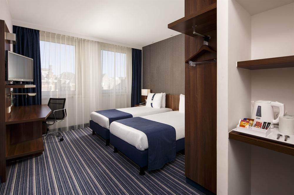 Holiday Inn Express Utrecht- Papendorp