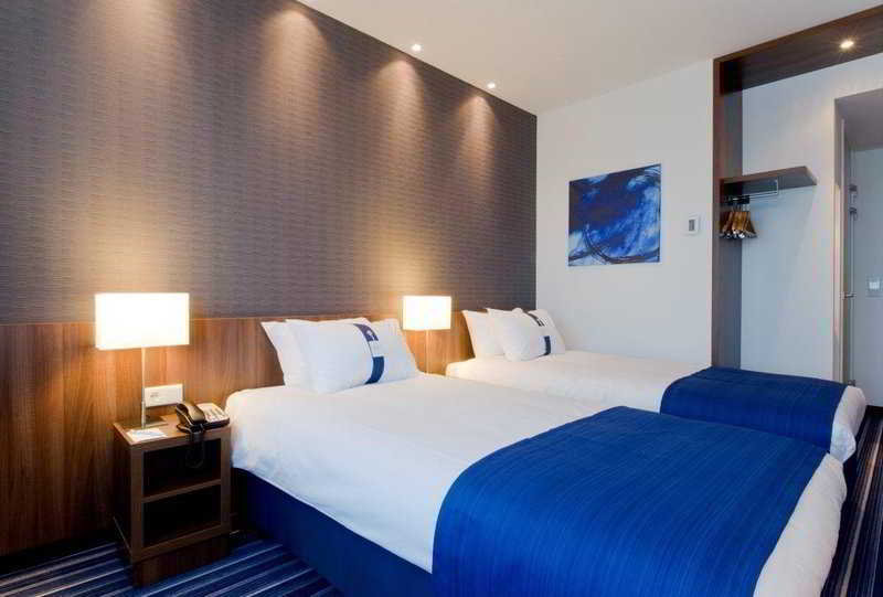 Holiday Inn Express Utrecht- Papendorp