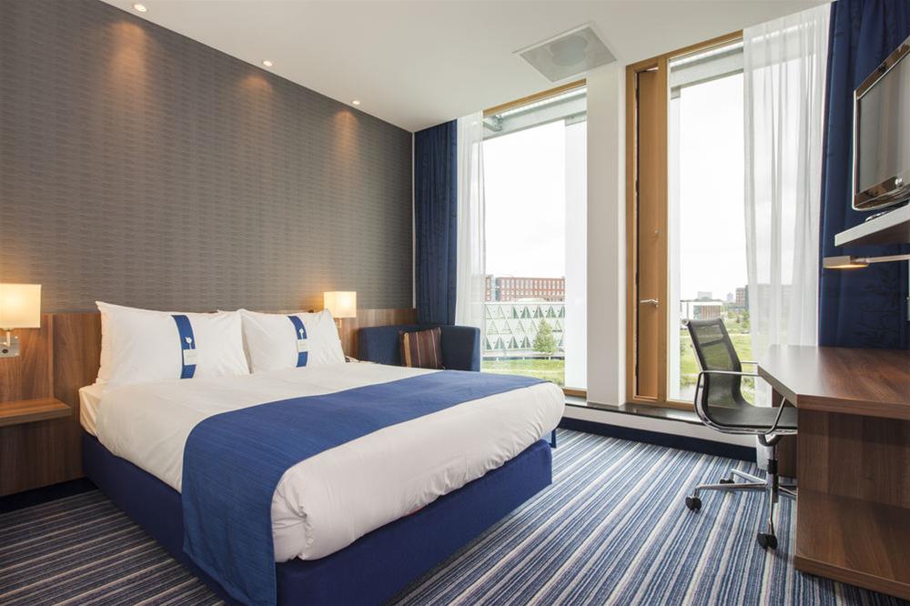 Holiday Inn Express Utrecht- Papendorp