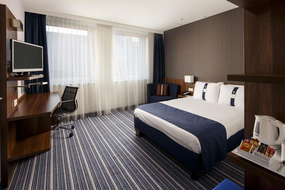 Holiday Inn Express Utrecht- Papendorp