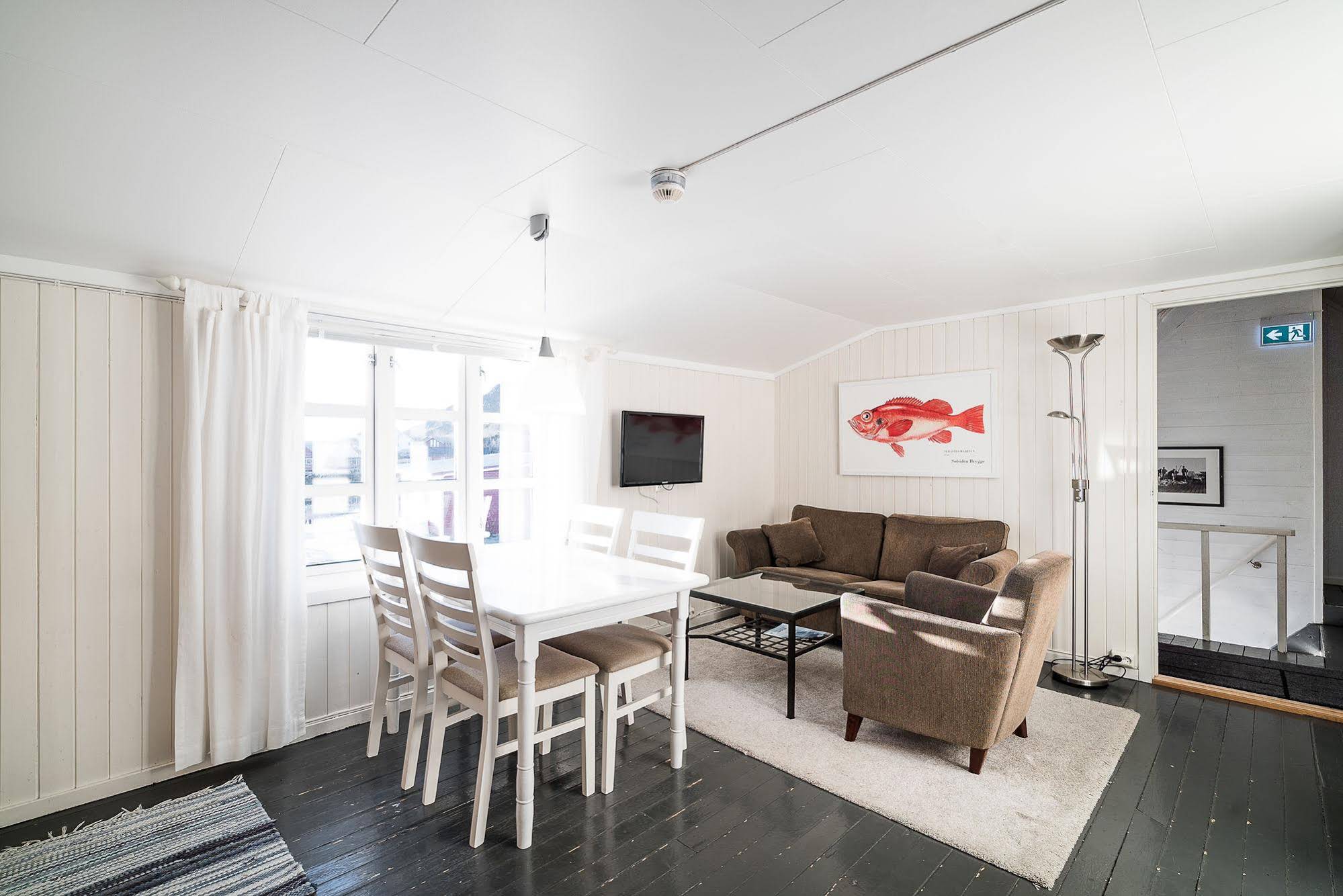Solsiden Brygge Rorbuhotel
