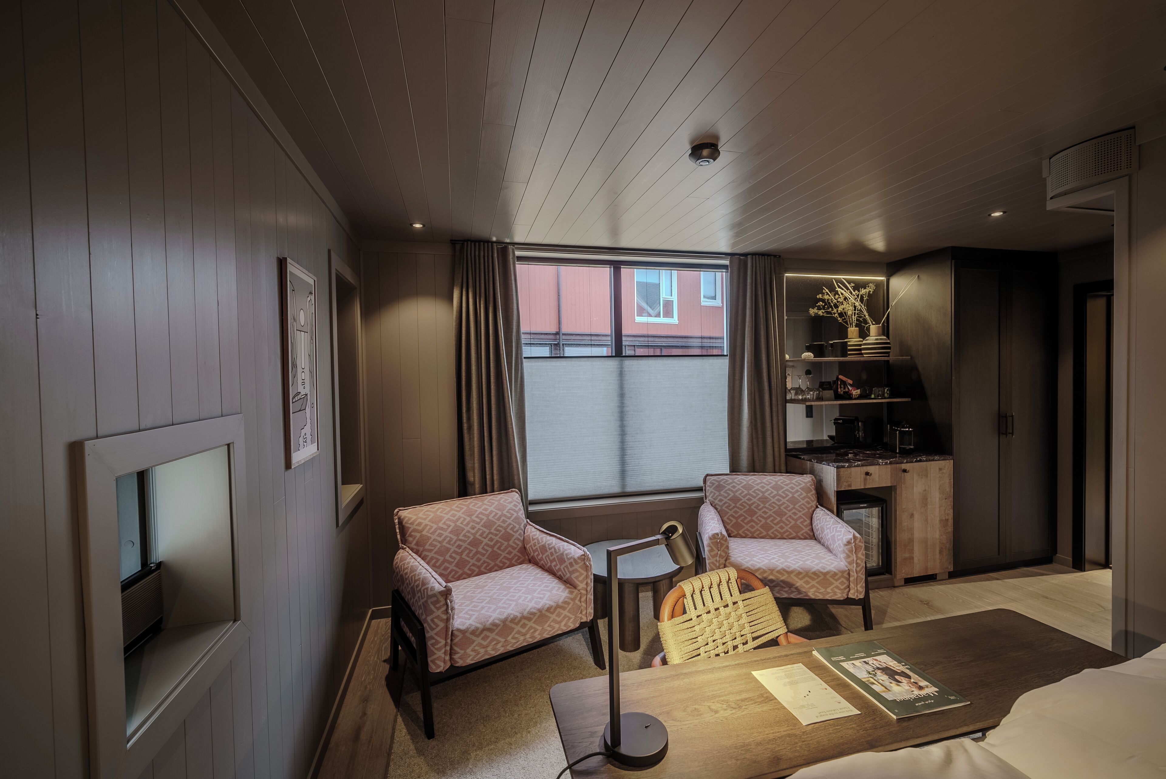 Henningsvaer Bryggehotell By Classic Norway Hotels