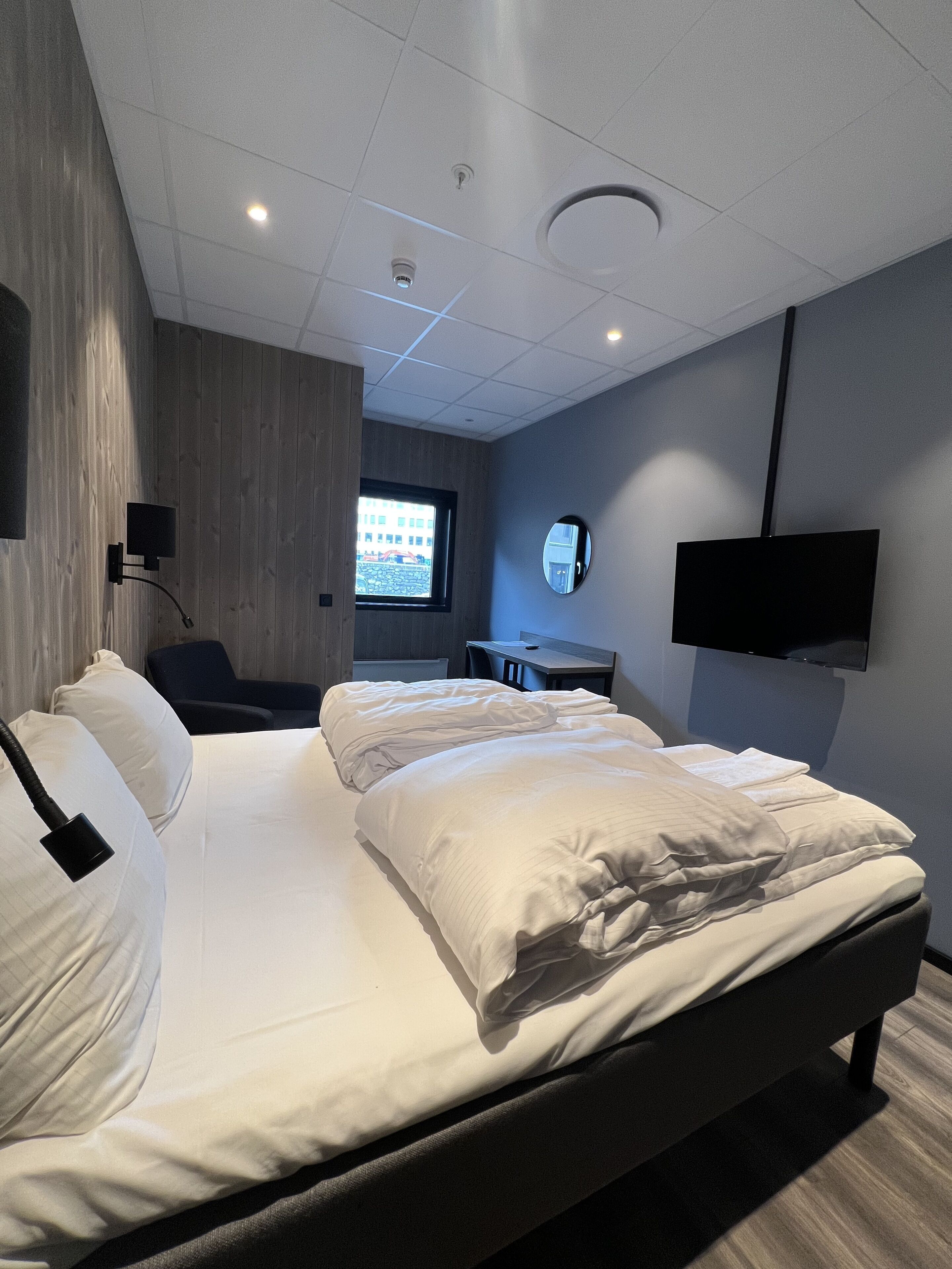 Arctic Sea Hotel