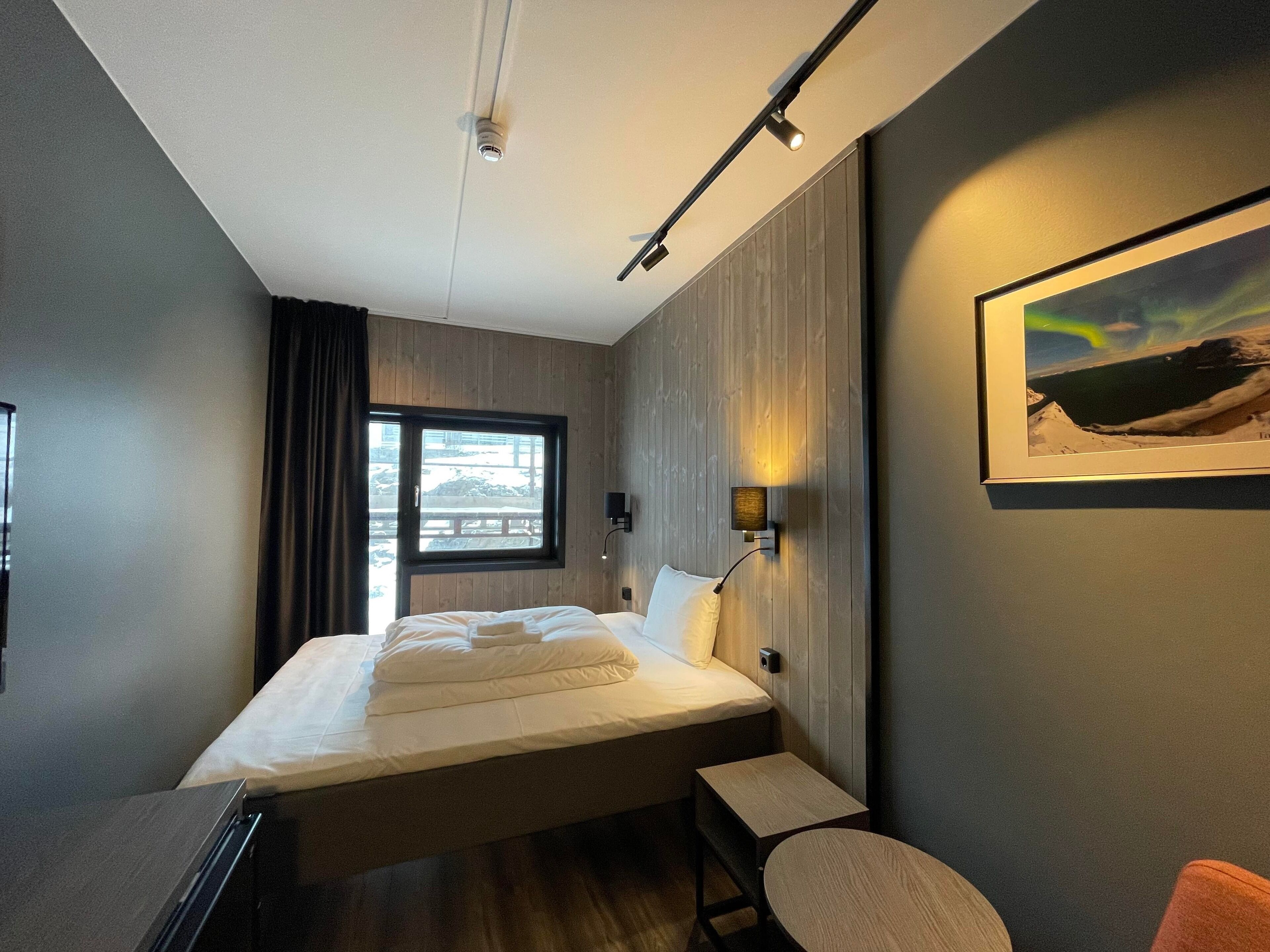 Arctic Sea Hotel