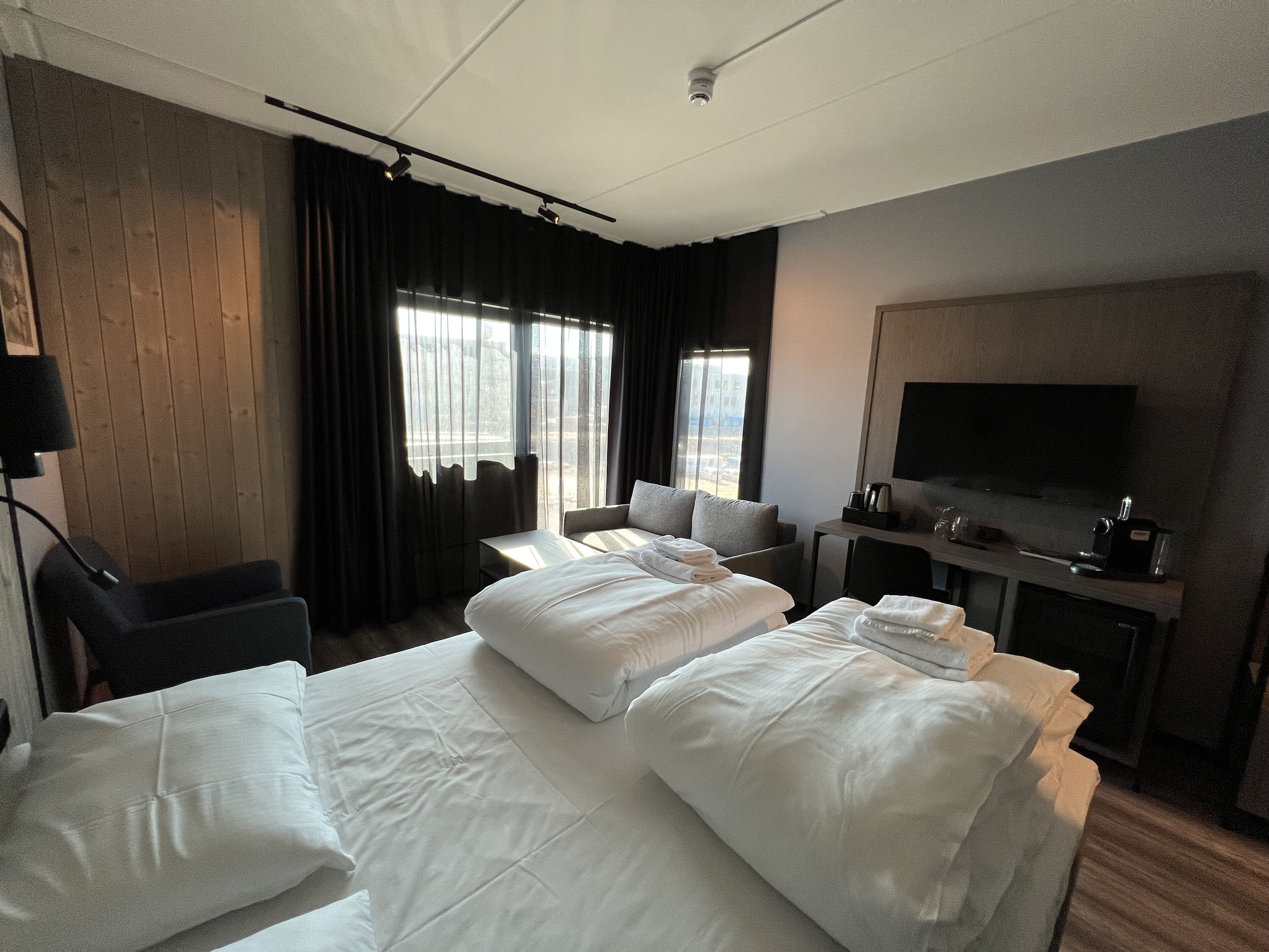 Arctic Sea Hotel