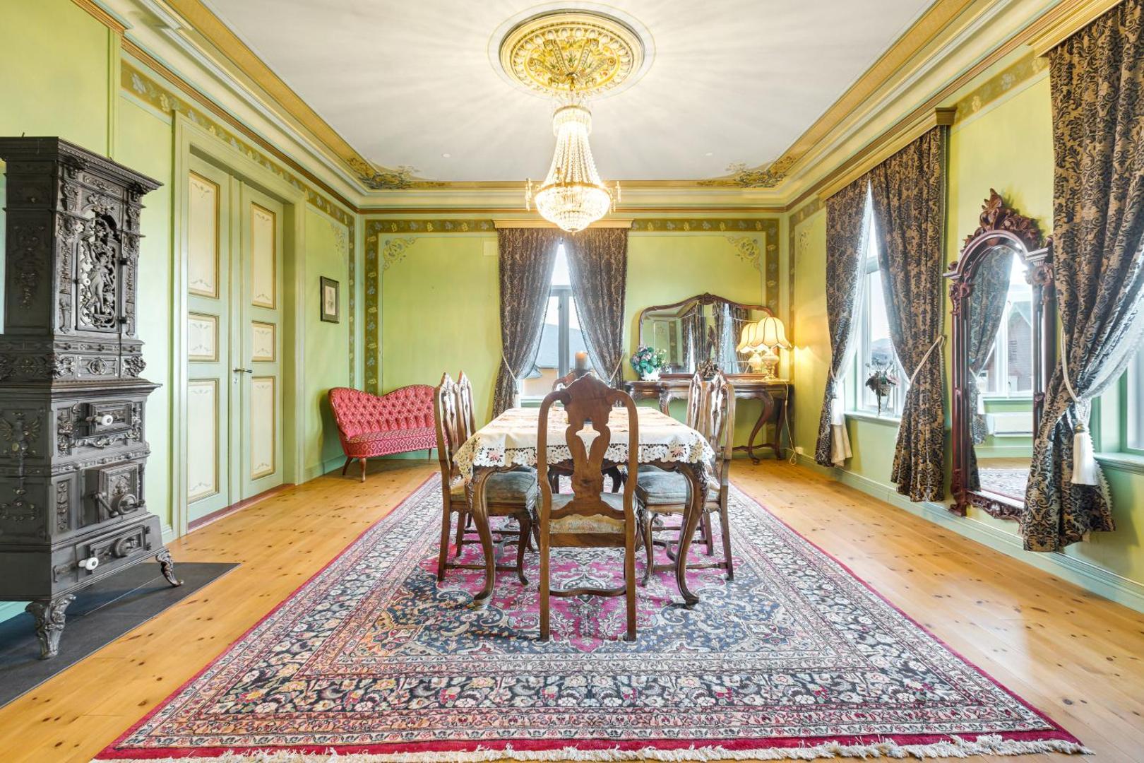 Sandtorgholmen Hotel