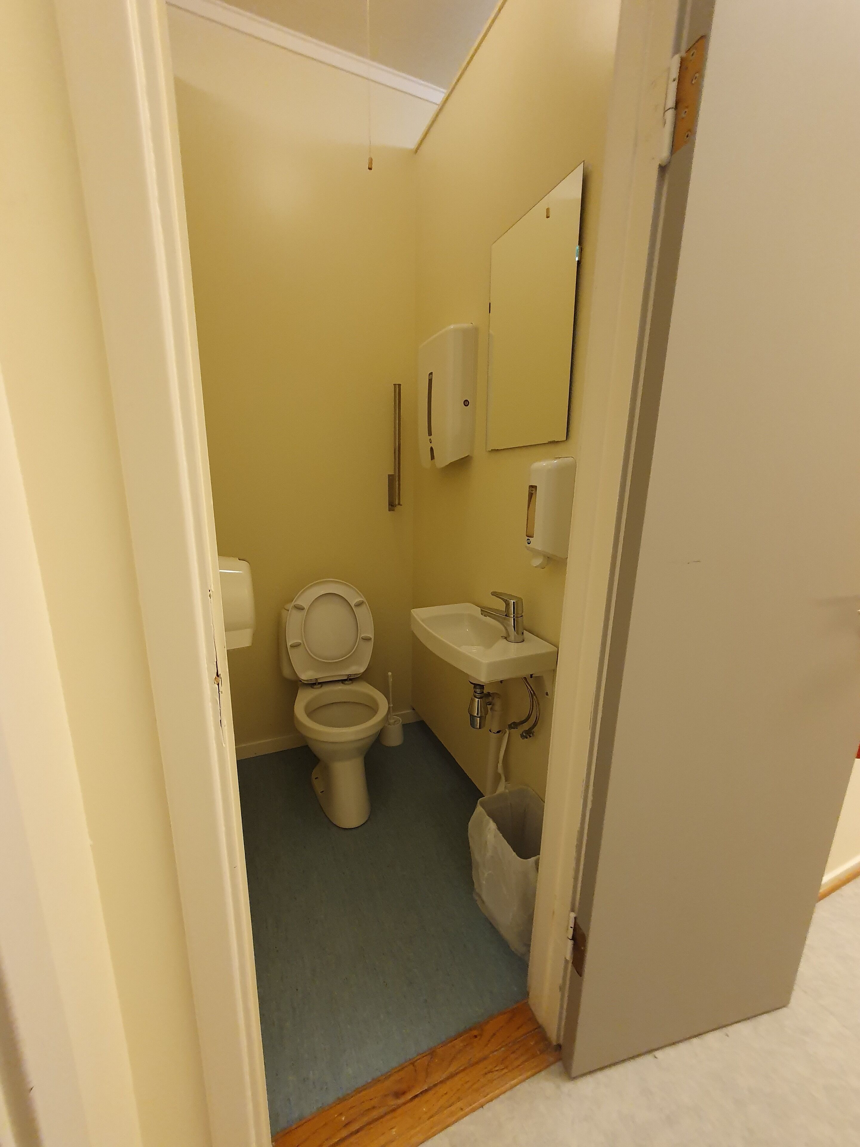 Hvalstad Hostel