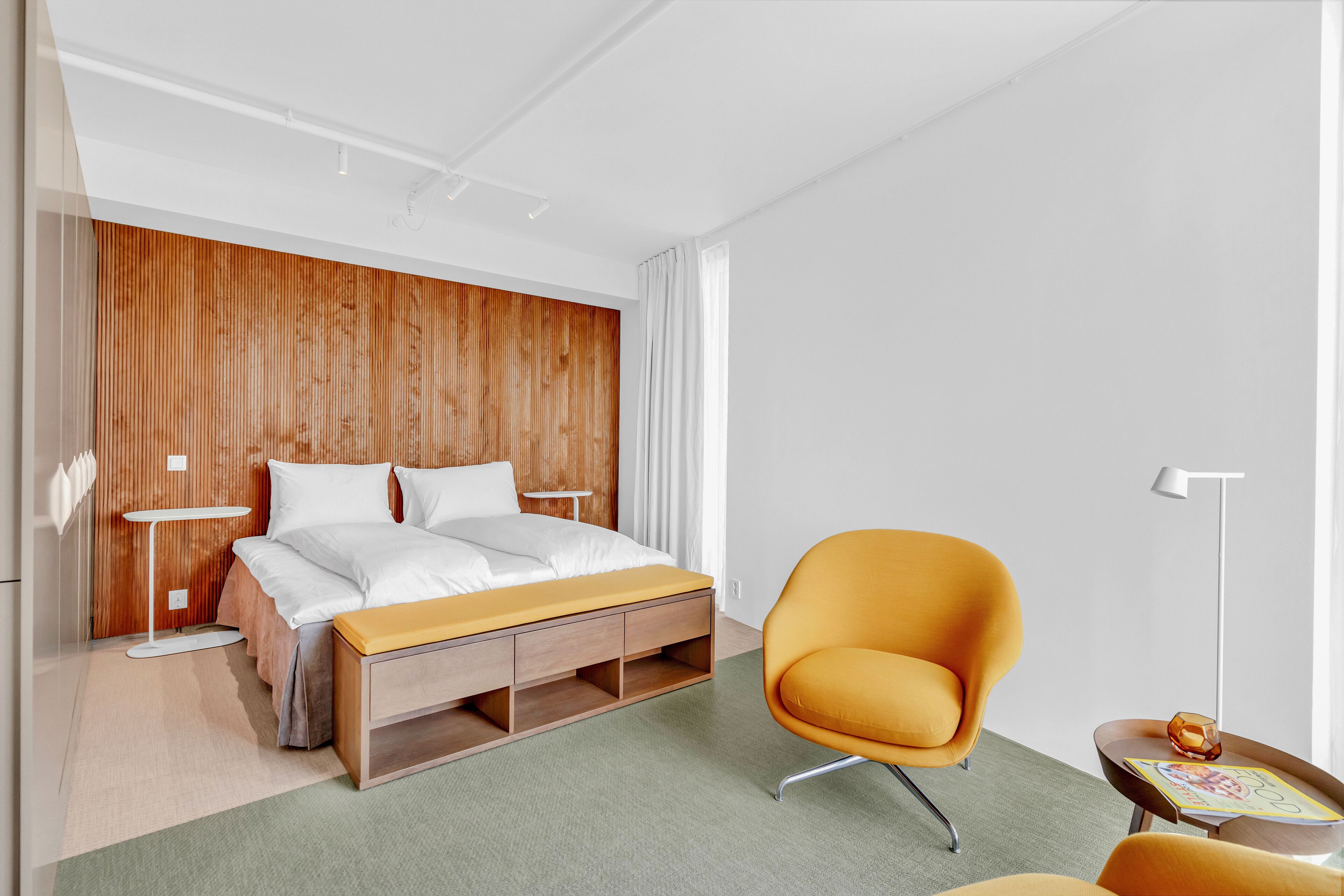 Lux Hotel