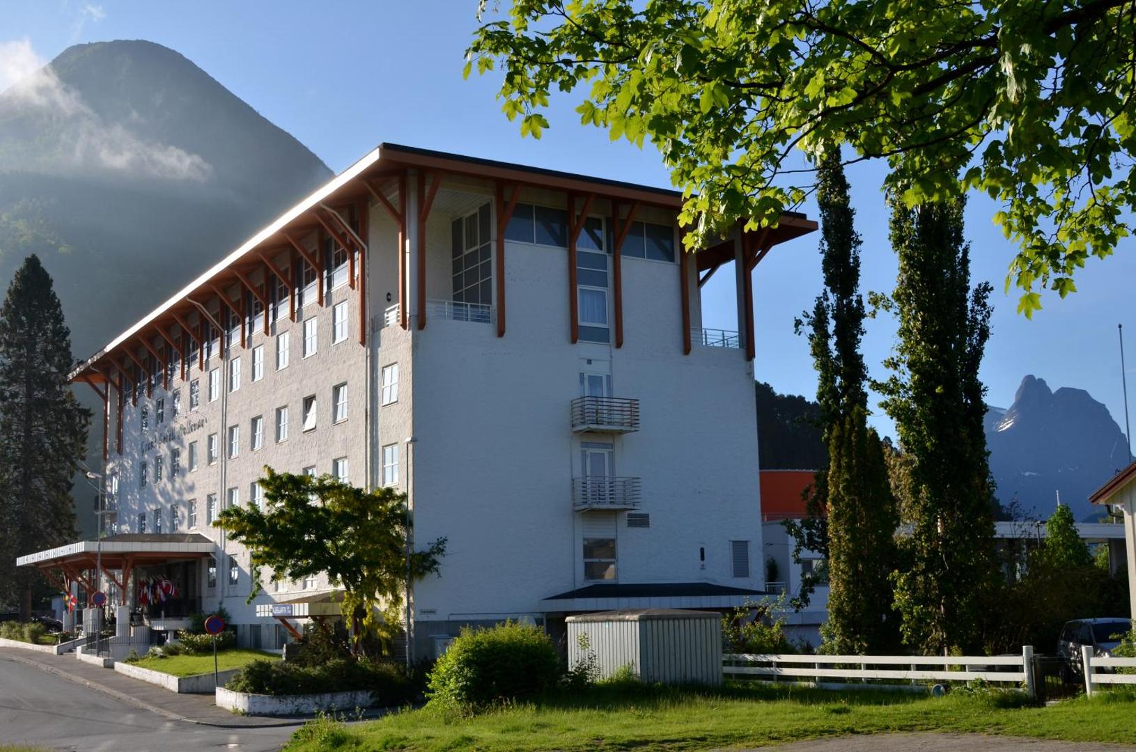 Grand Hotel - by Classic Norway Hotels