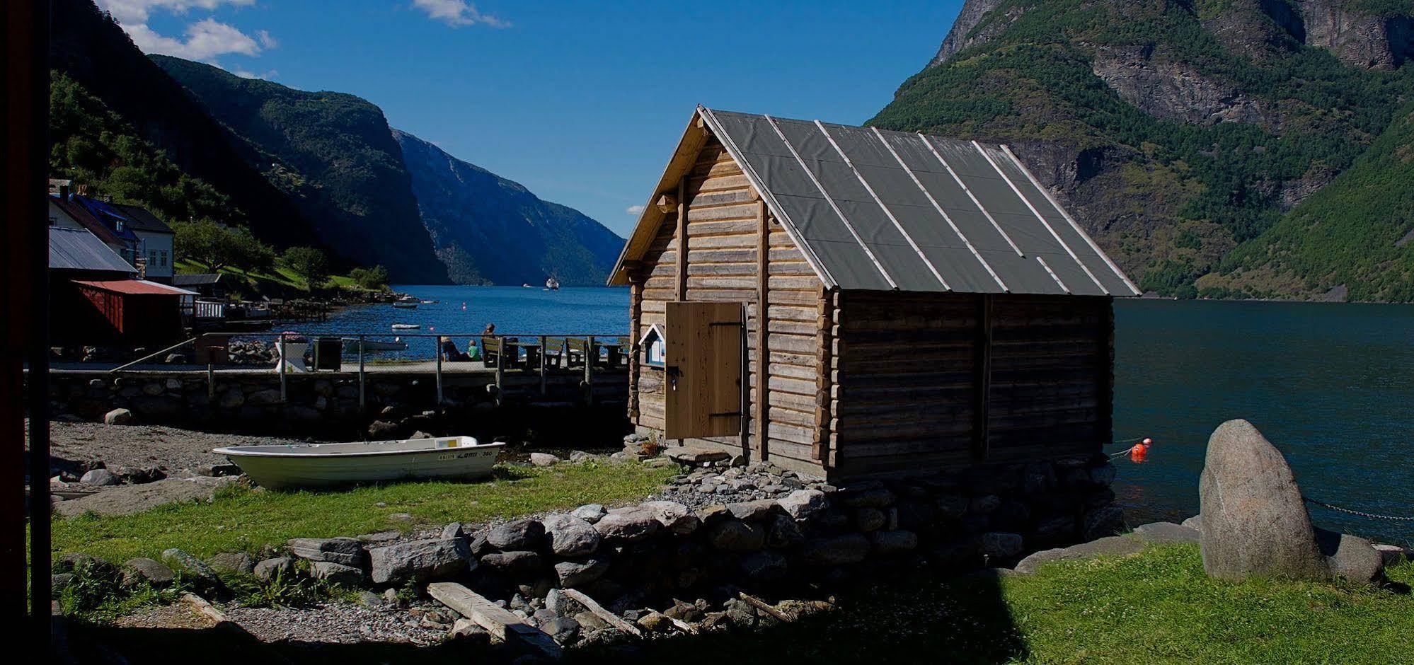 Visit Undredal Valley